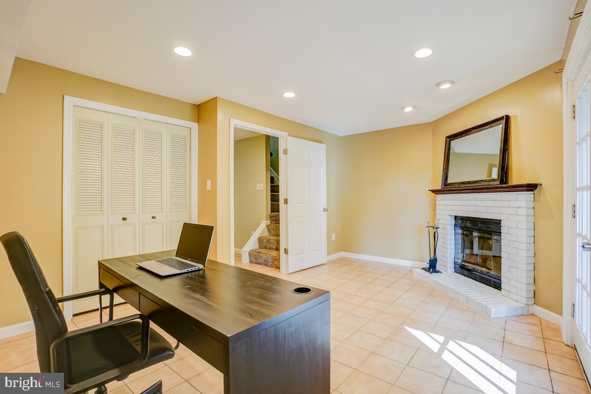 WATERS LANDING - Residential