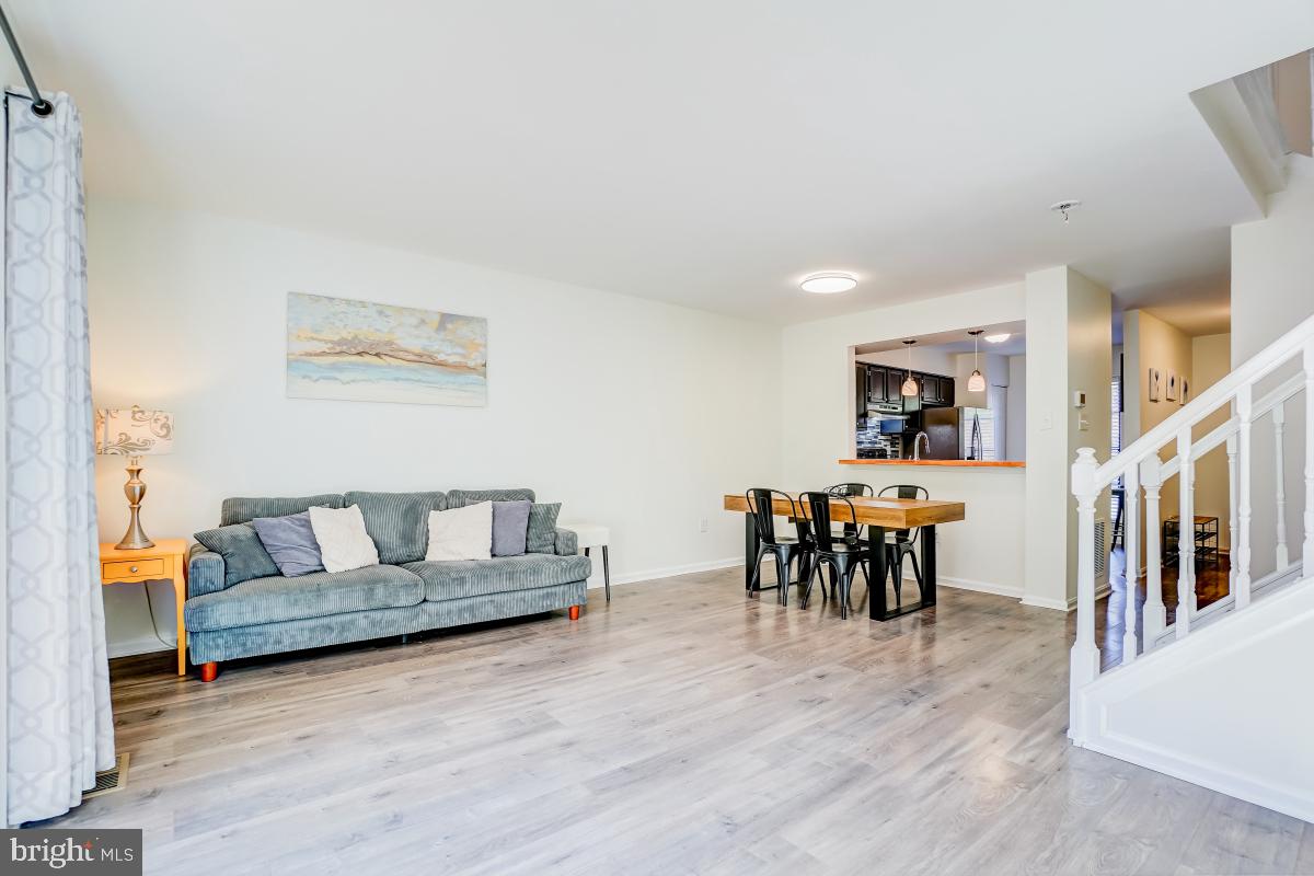 WATERS LANDING - Residential