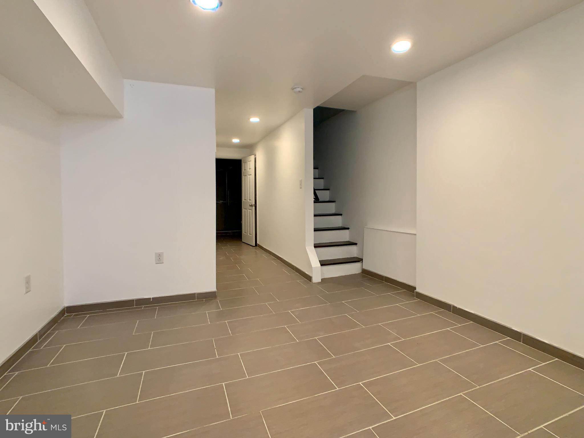 FAIRMOUNT - Residential