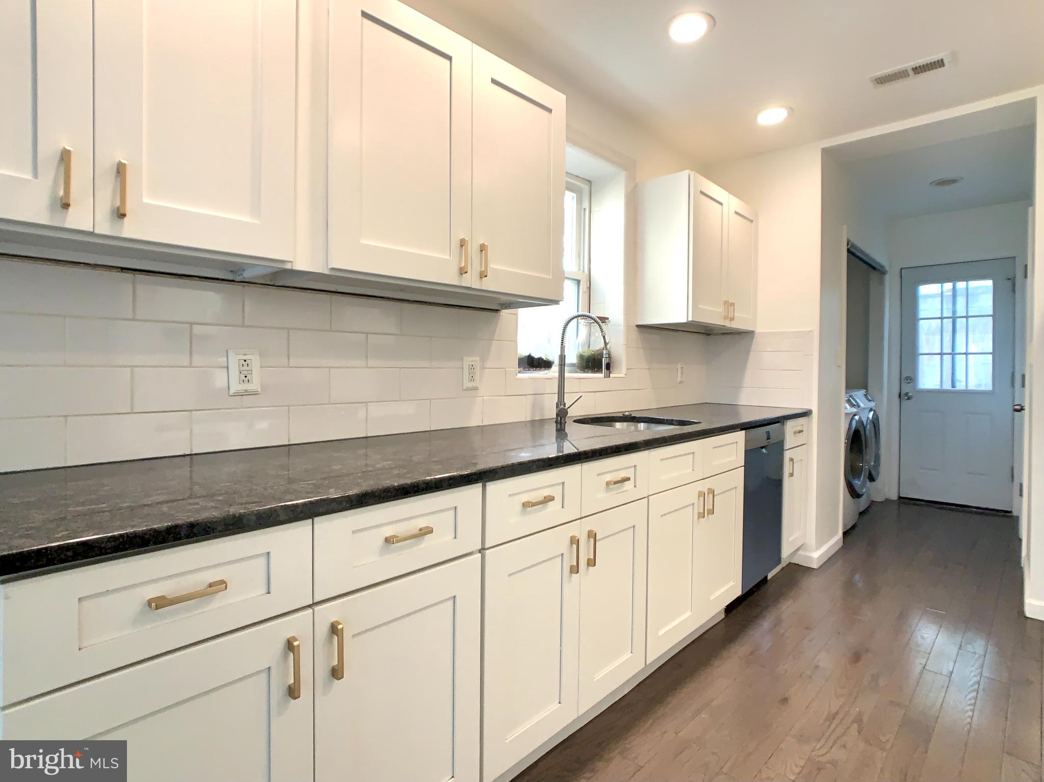 FAIRMOUNT - Residential