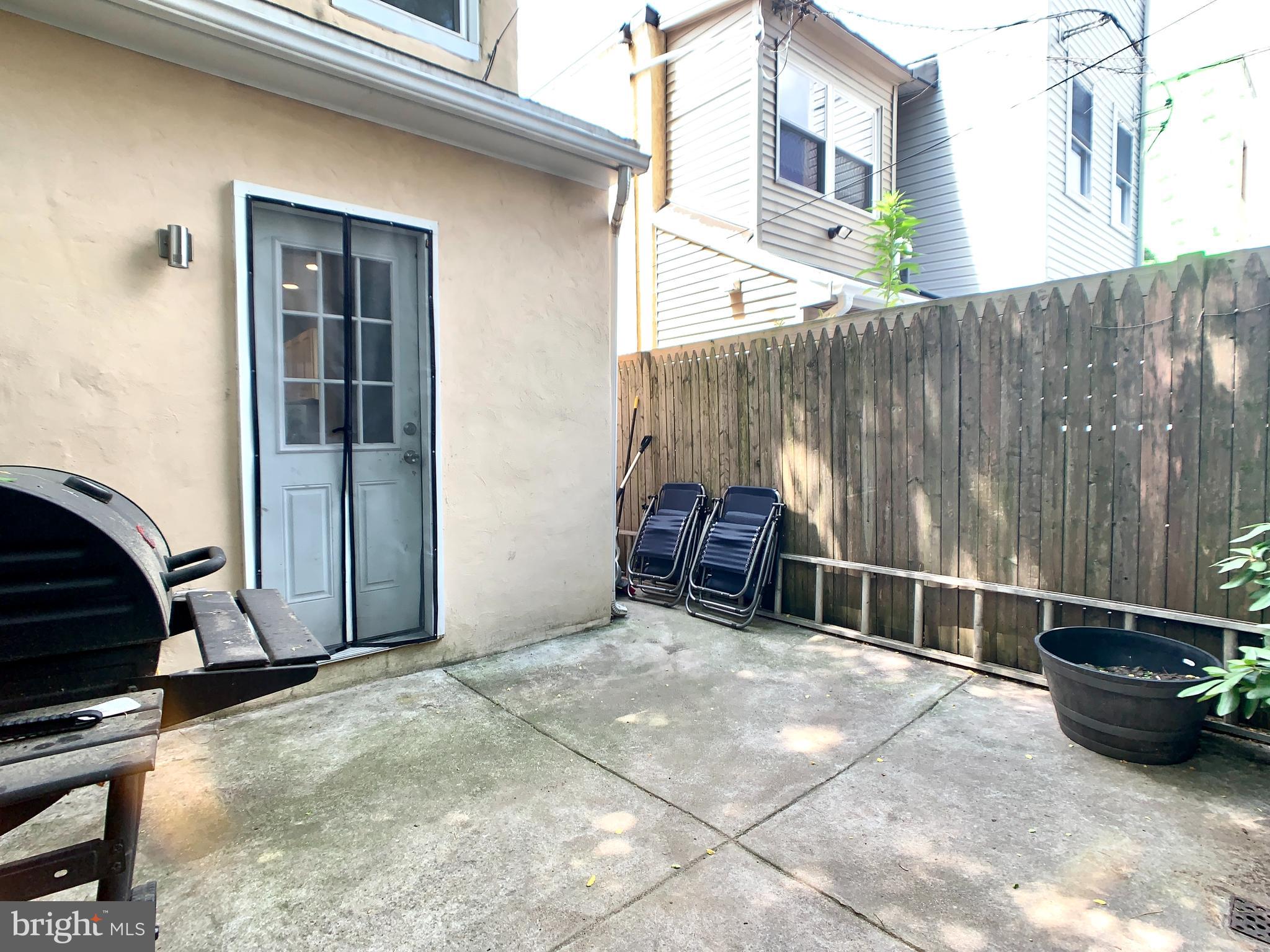 FAIRMOUNT - Residential