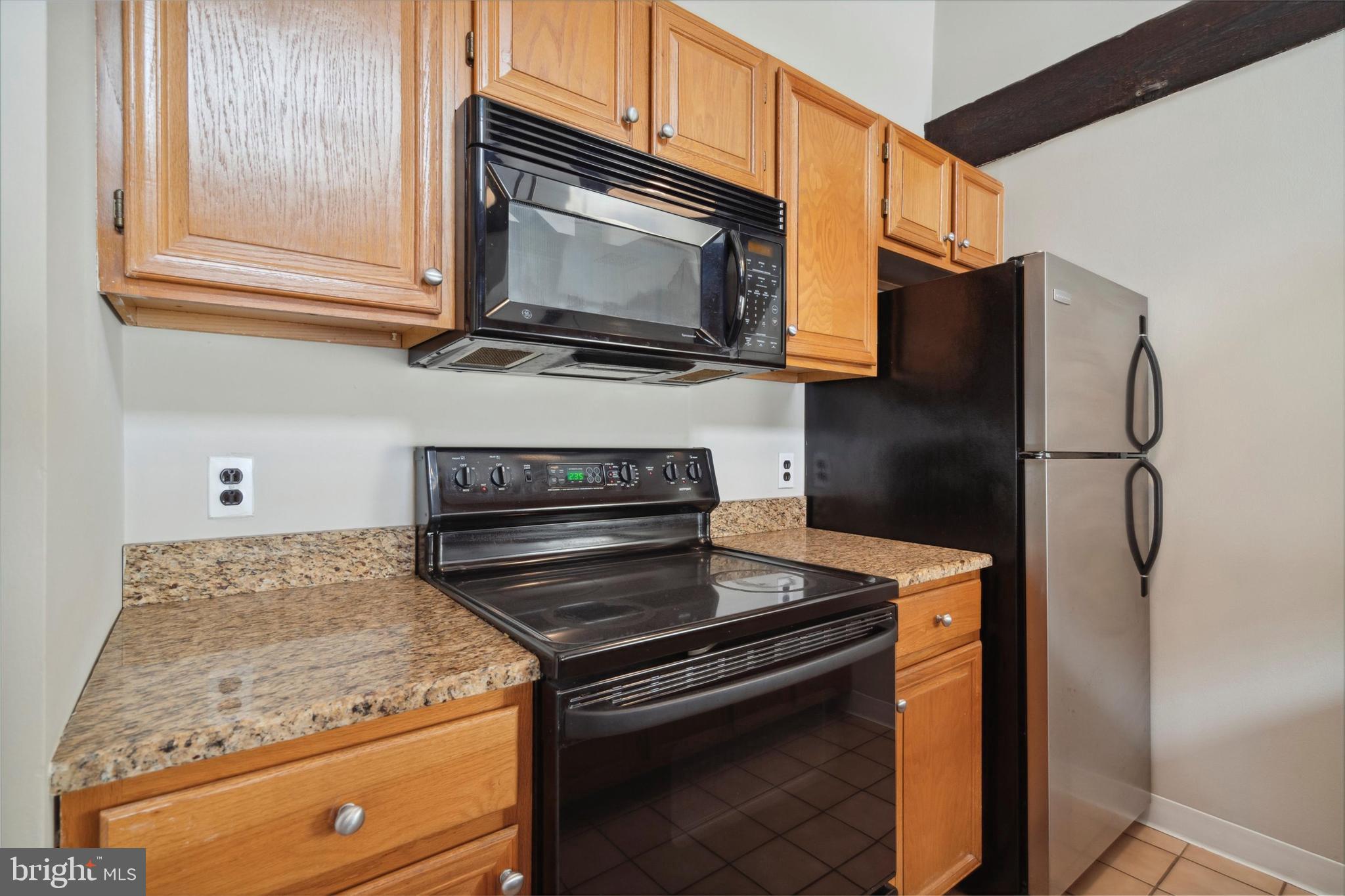 130 N BREAD STREET 36 404