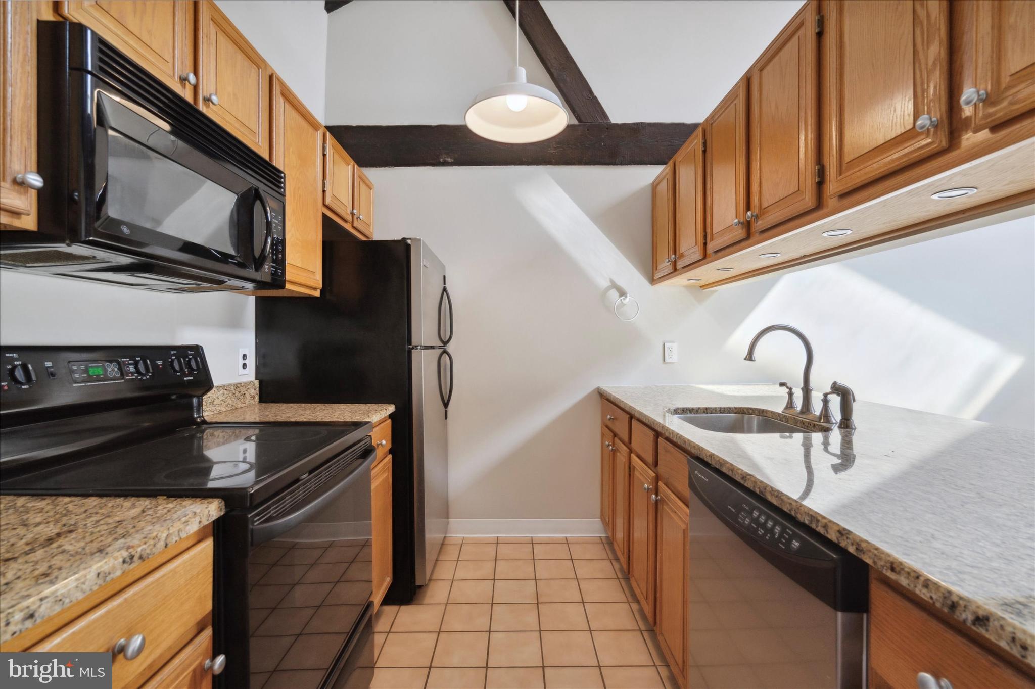130 N BREAD STREET 36 404