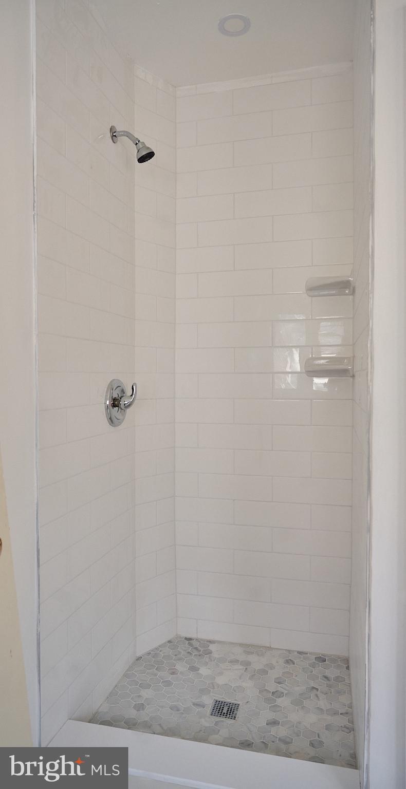 COBBS CREEK - Residential