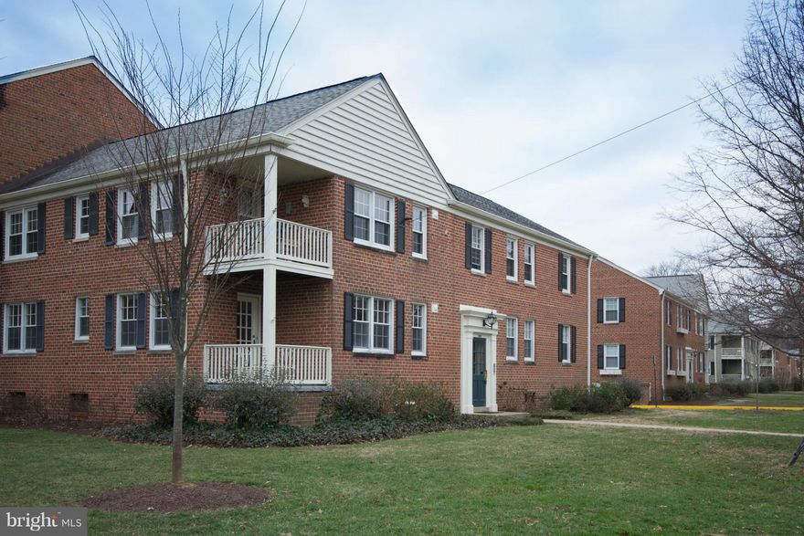 Highly sought after 1st floor porch unit.  Completely renovated bathroom w/new tub, toilet, sink, ceramic tile in Dec. 2016. Original parquet floors refinished Jan. 2017.  Neutral paint through out. Light filled windows on 3 sides.  Steps to bus stop, Belle View shopping center and GW Parkway/Bike Path.  Lg storage area plus on site laundry room.  Off street pk. Great home, great investment.