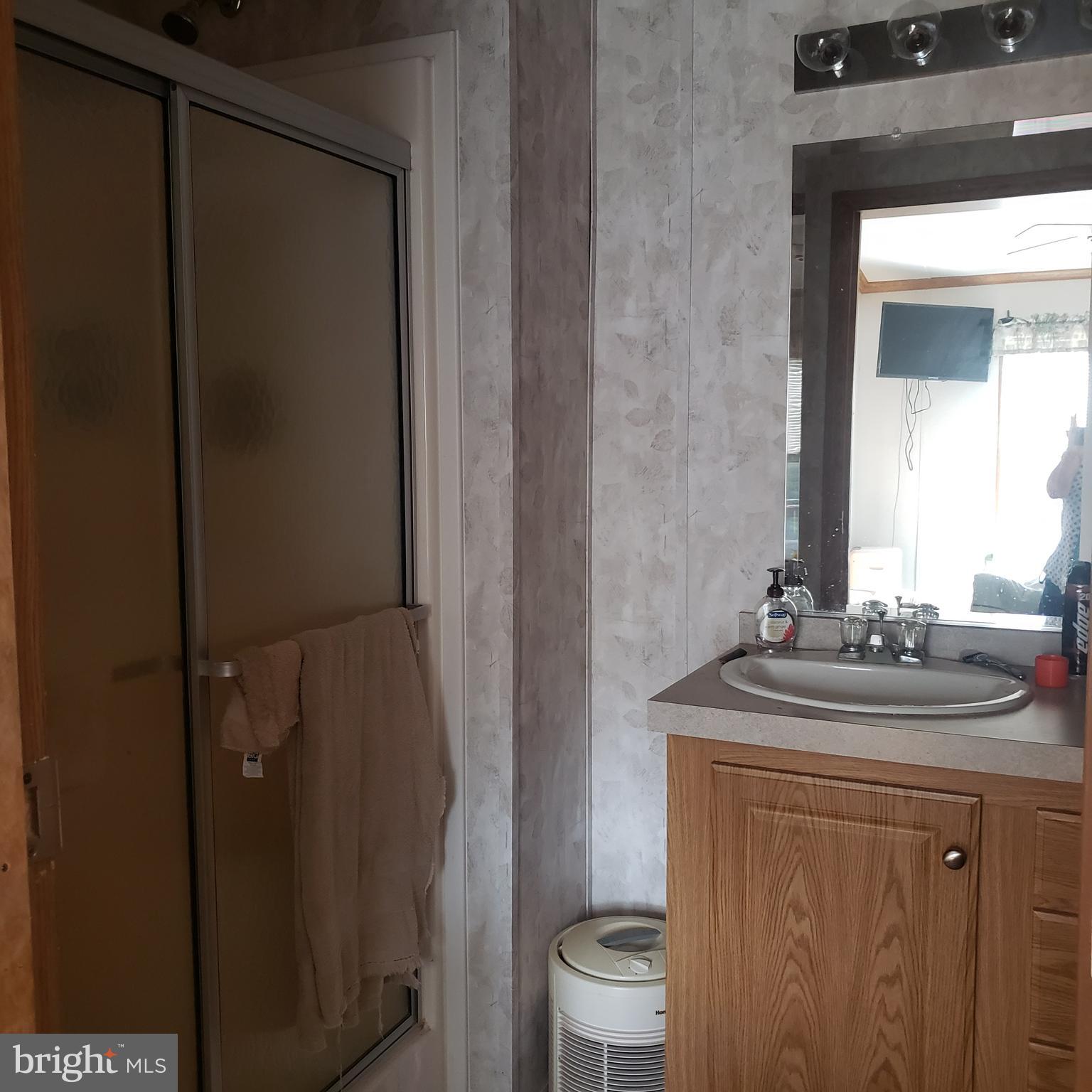 GRASSY MOUNTAIN WOODS - Residential