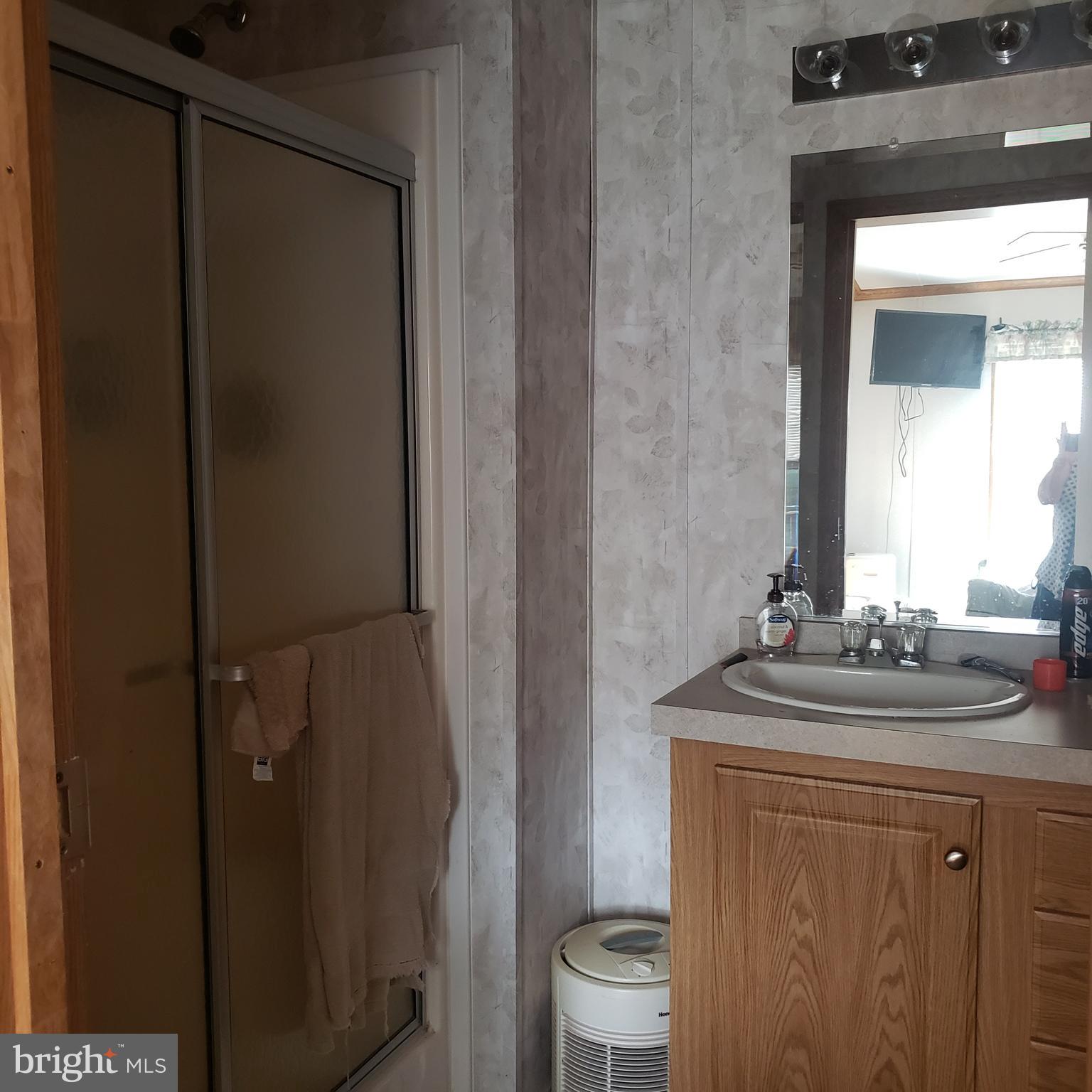 GRASSY MOUNTAIN WOODS - Residential