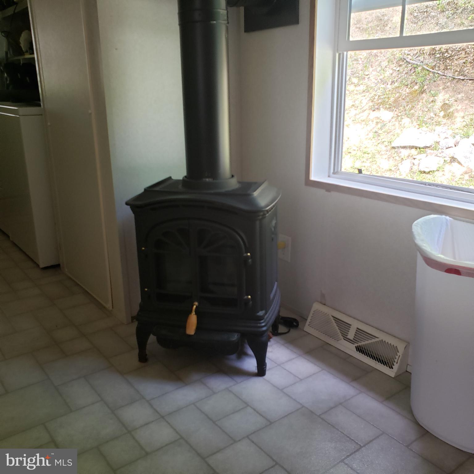 GRASSY MOUNTAIN WOODS - Residential