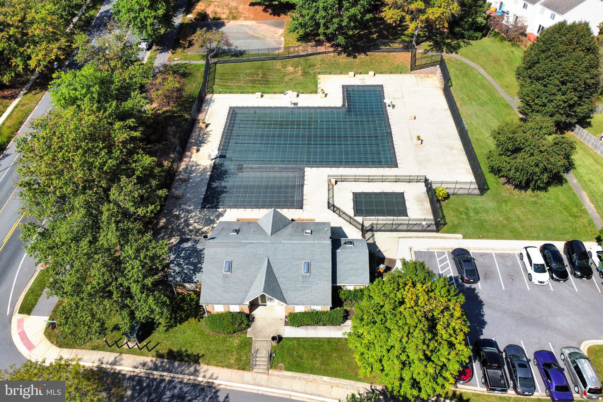 GUNNERS LAKE VILLAGE - Residential