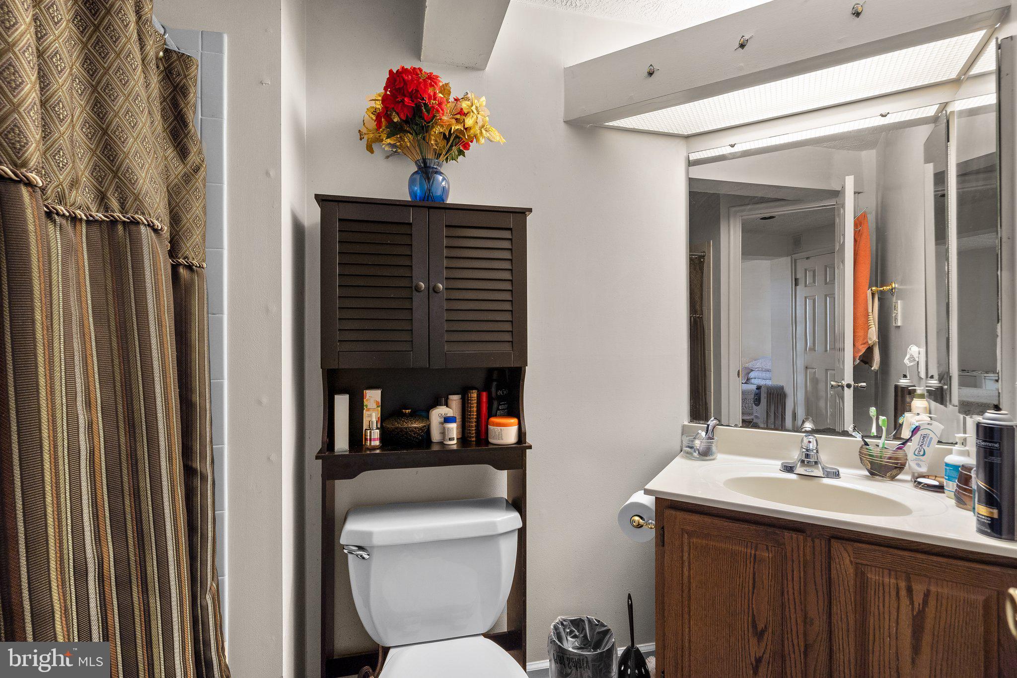 GUNNERS LAKE VILLAGE - Residential