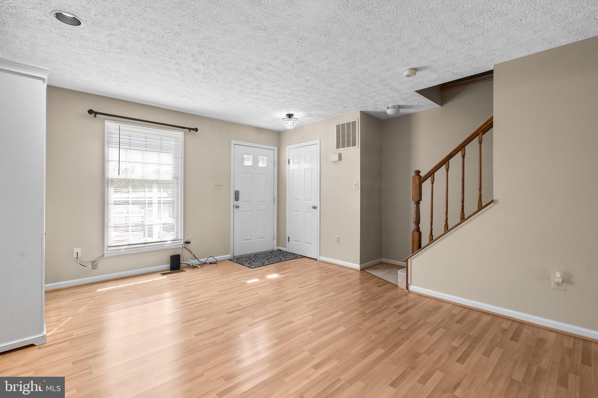 GUNNERS LAKE VILLAGE - Residential