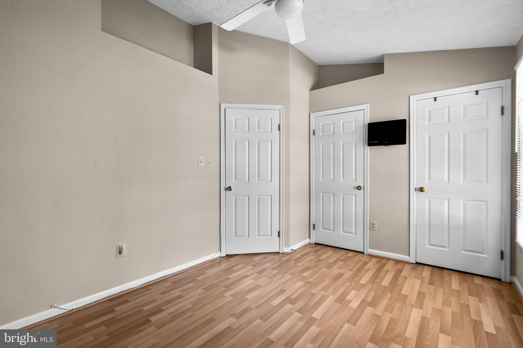 GUNNERS LAKE VILLAGE - Residential