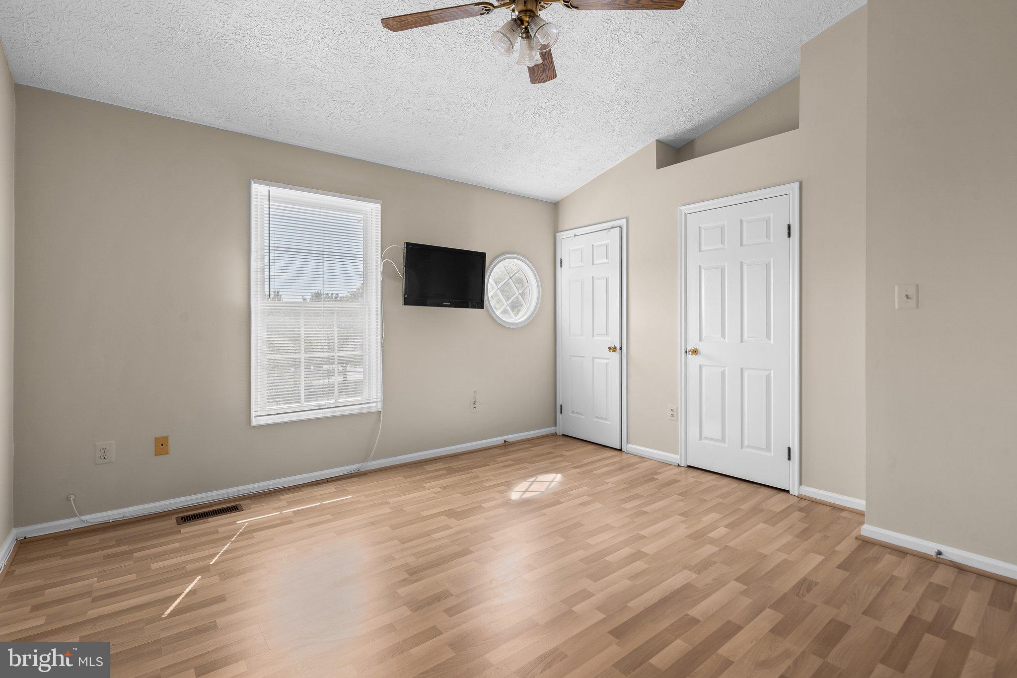 GUNNERS LAKE VILLAGE - Residential