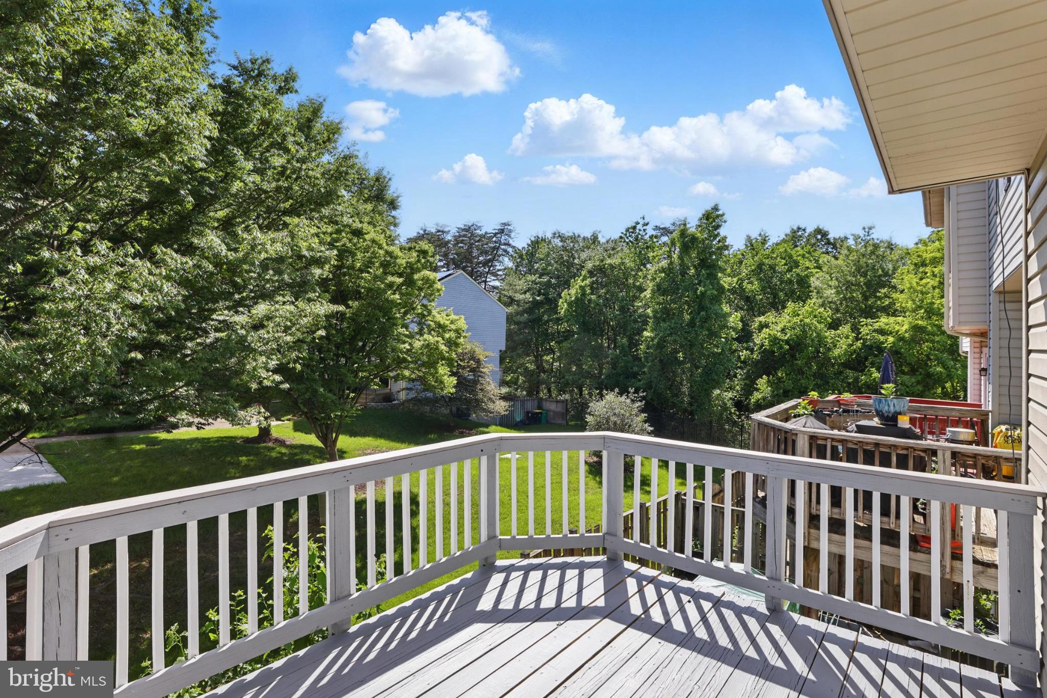 COLONY SQUARE - Residential