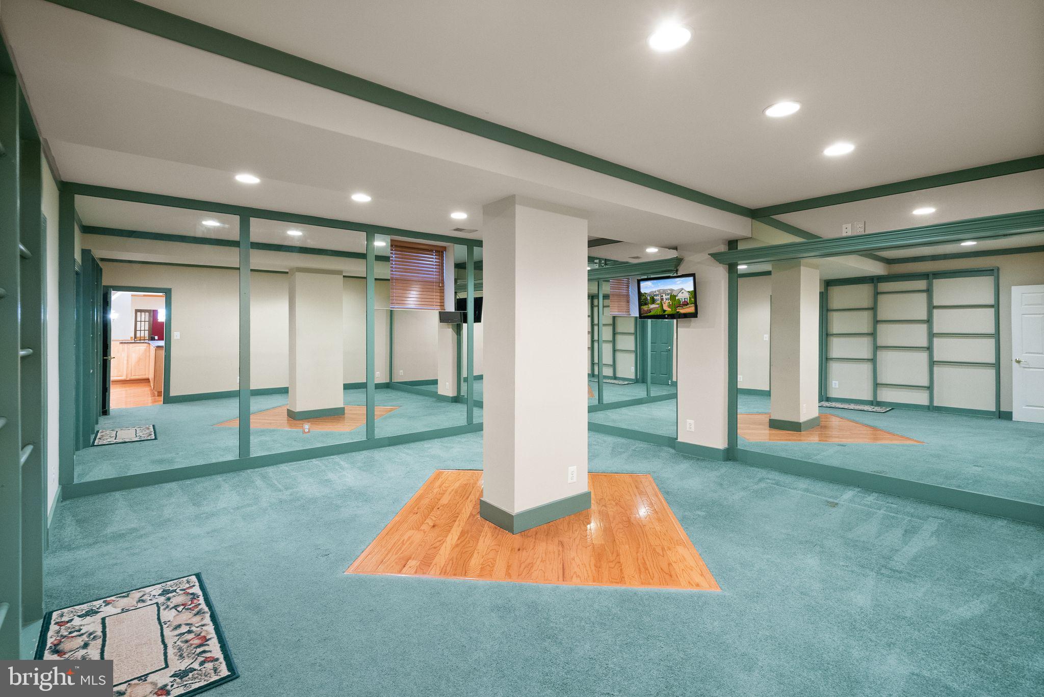 WRIGHT FARM - Residential