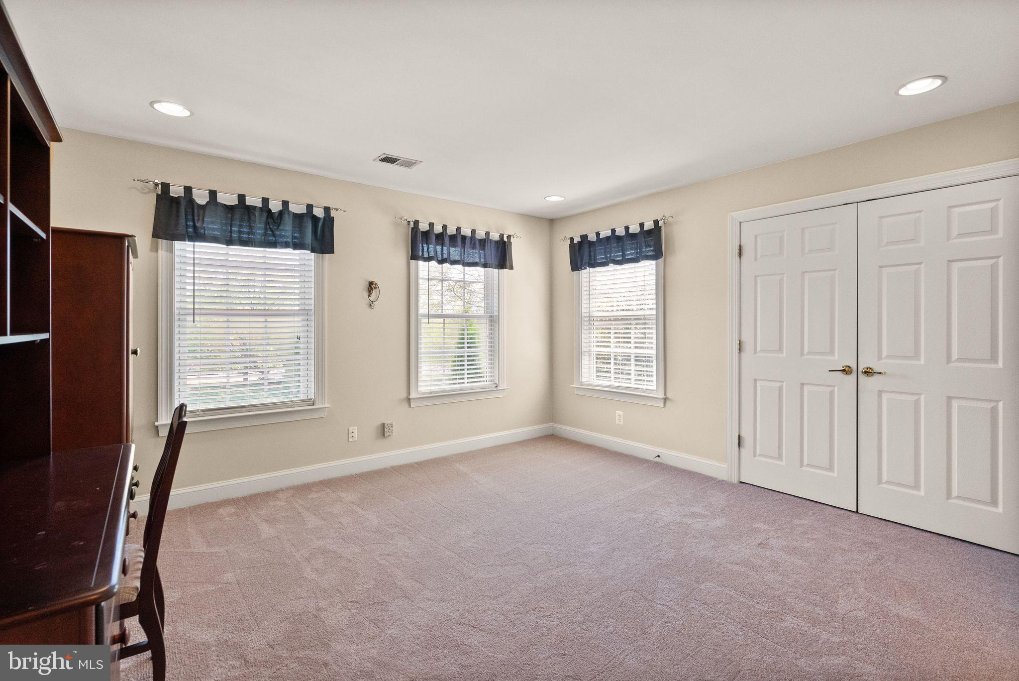 WRIGHT FARM - Residential