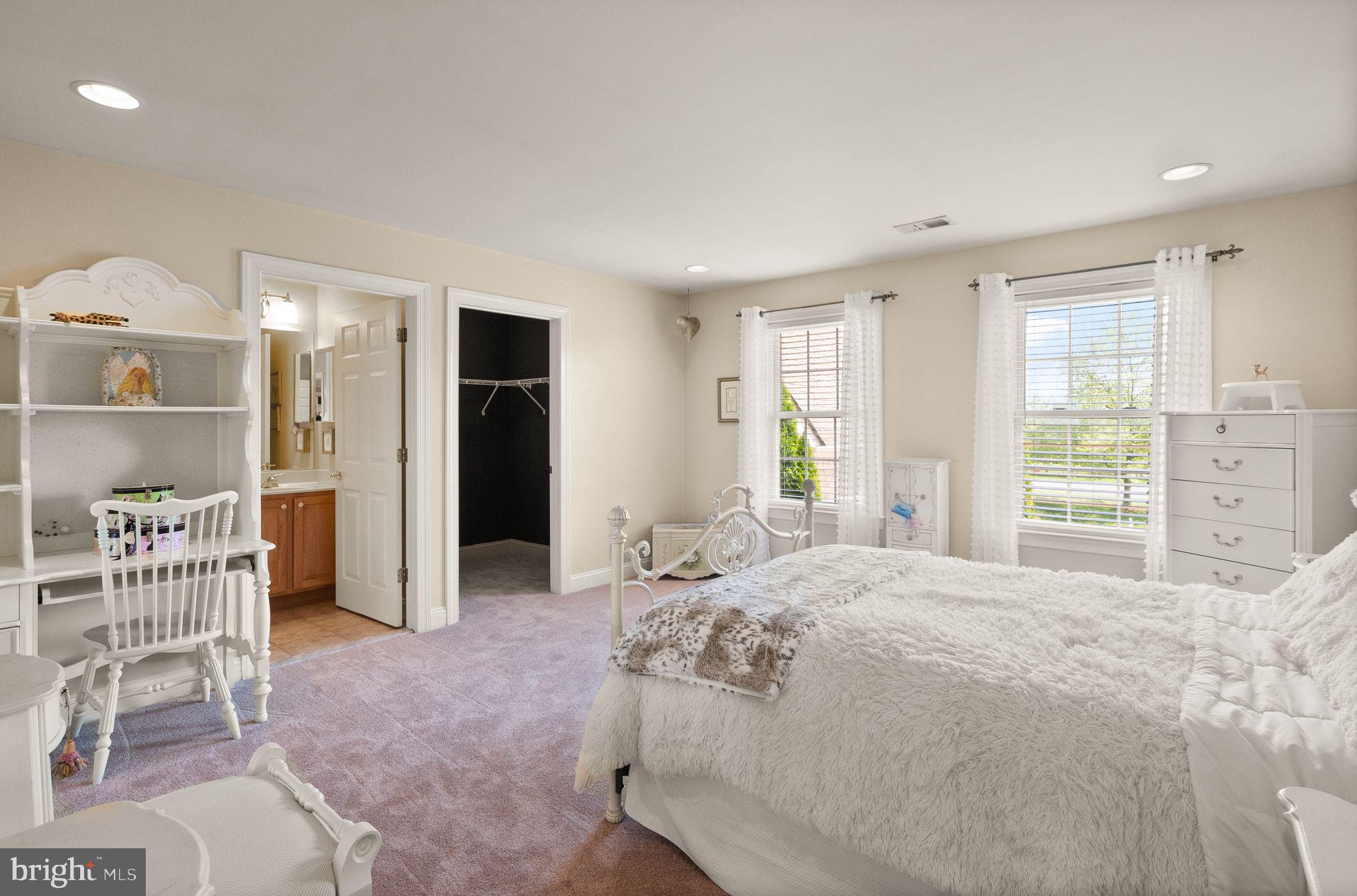 WRIGHT FARM - Residential