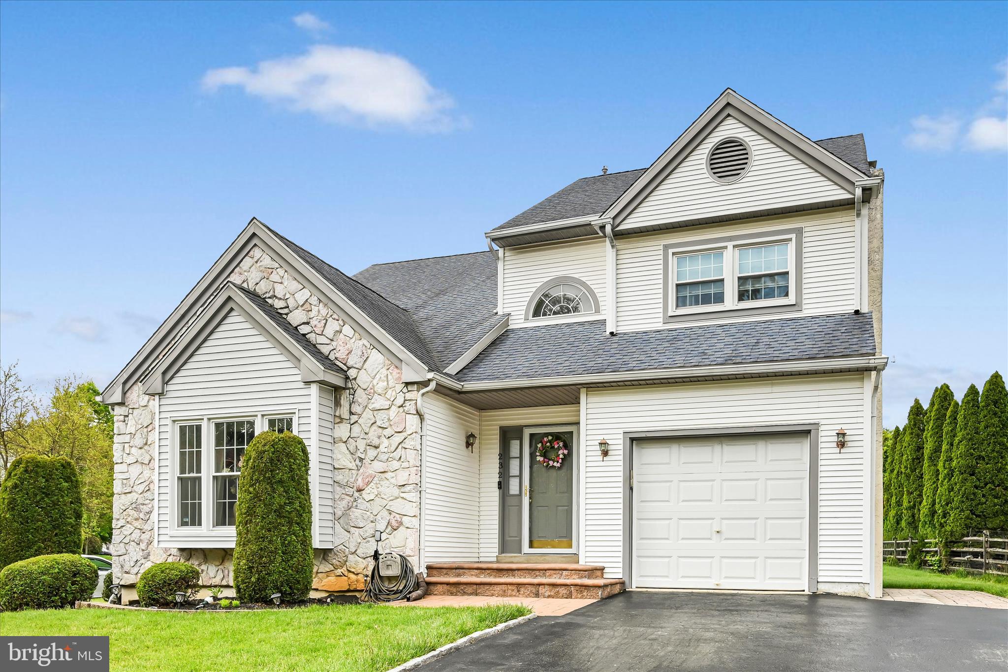 BRIDGEWATER - Residential