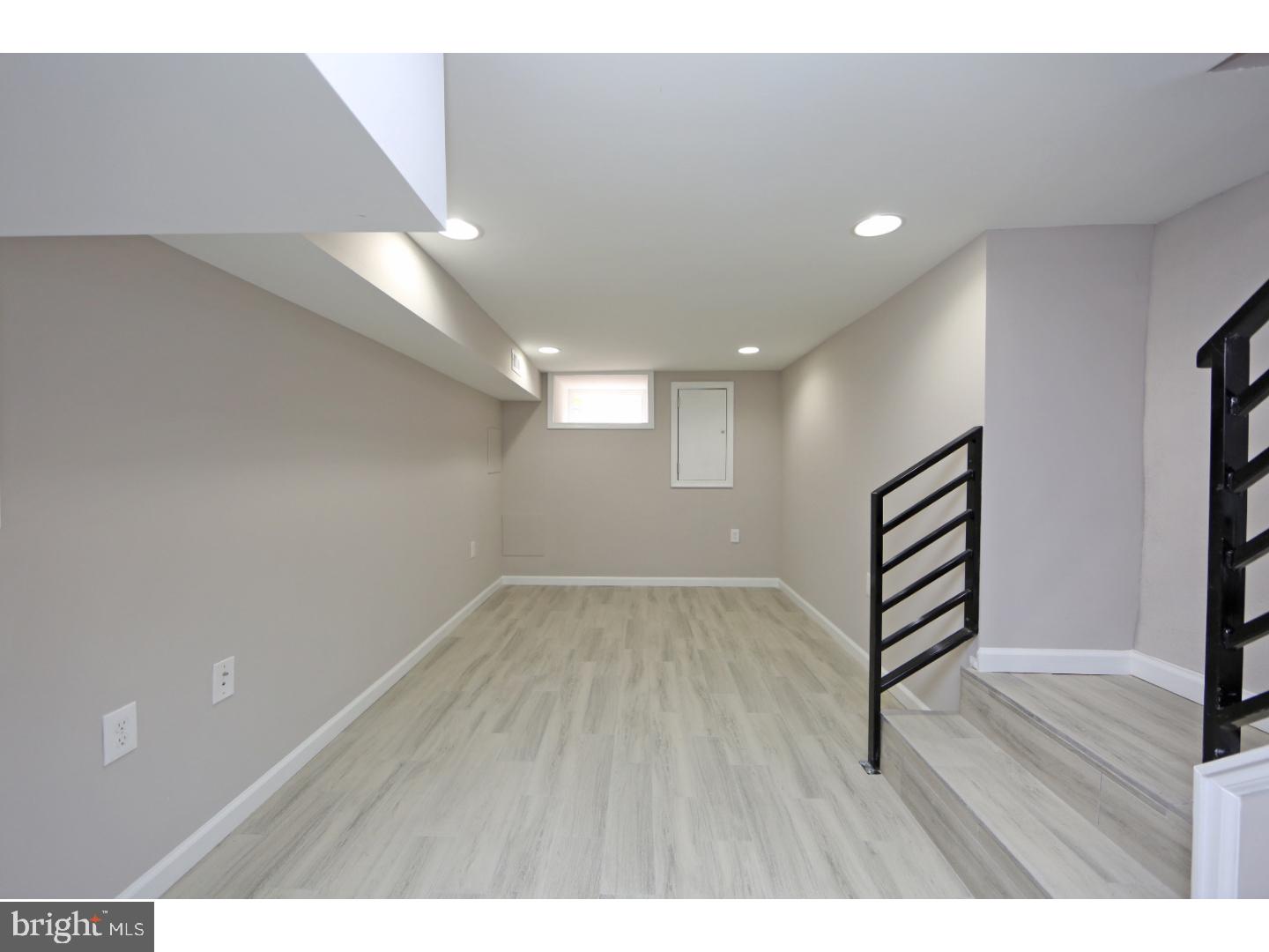 POINT BREEZE - Residential