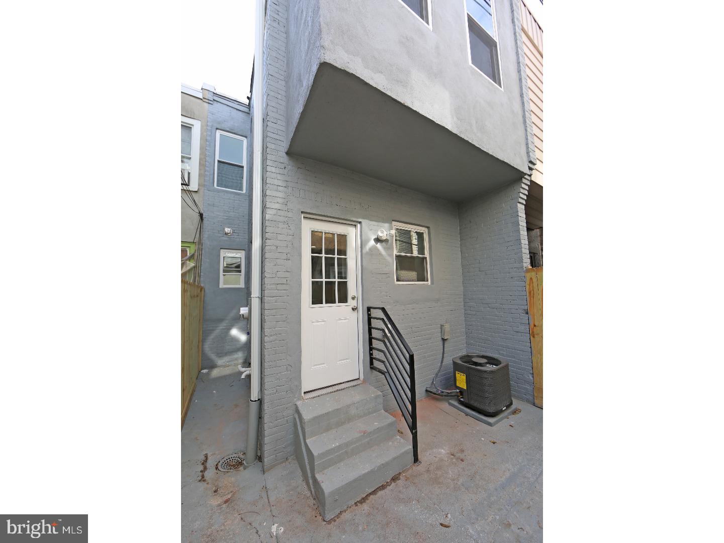 POINT BREEZE - Residential