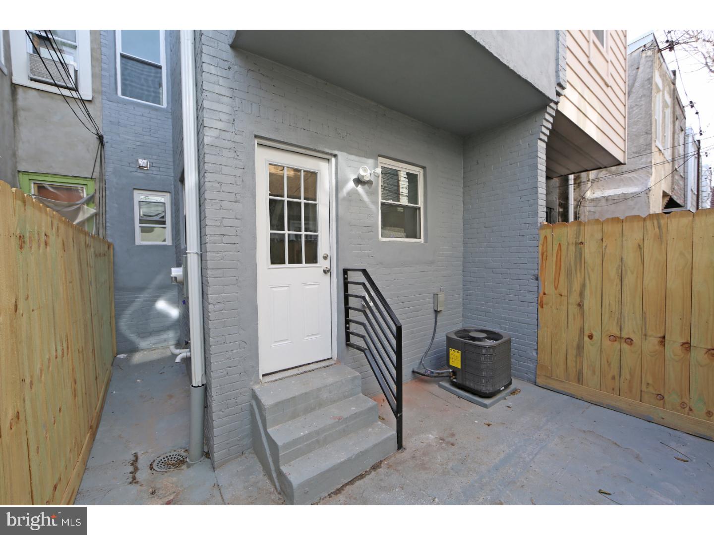POINT BREEZE - Residential