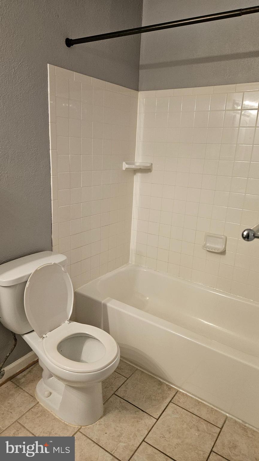 PRINCE PLACE II - Residential Lease