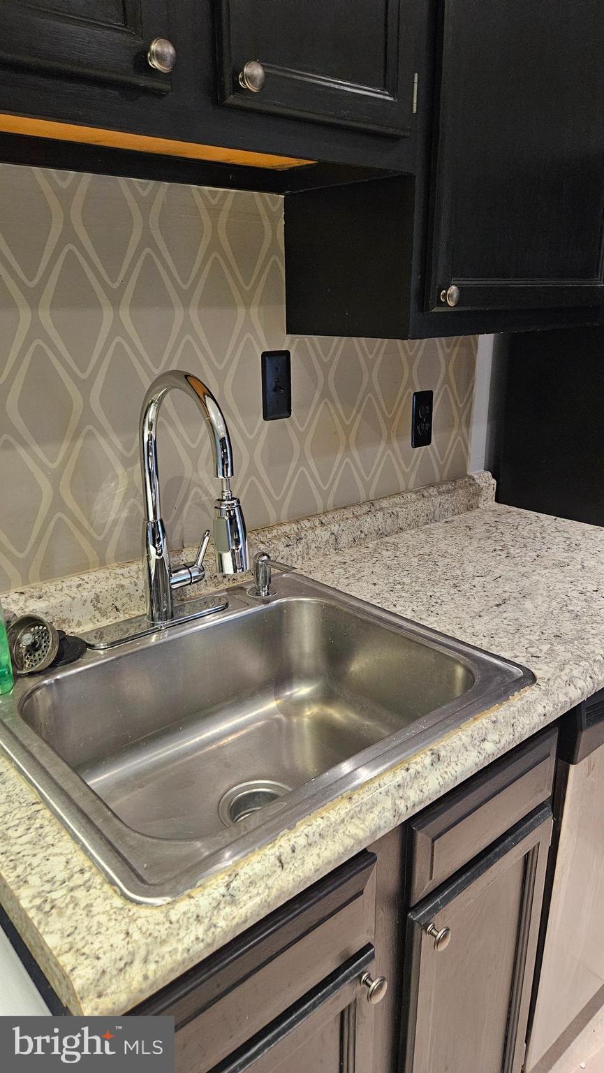 PRINCE PLACE II - Residential Lease