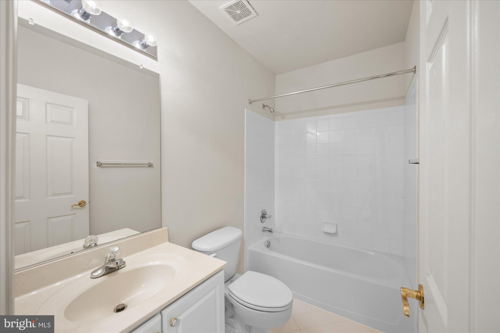 BELMONT COUNTRY CLUB - Residential