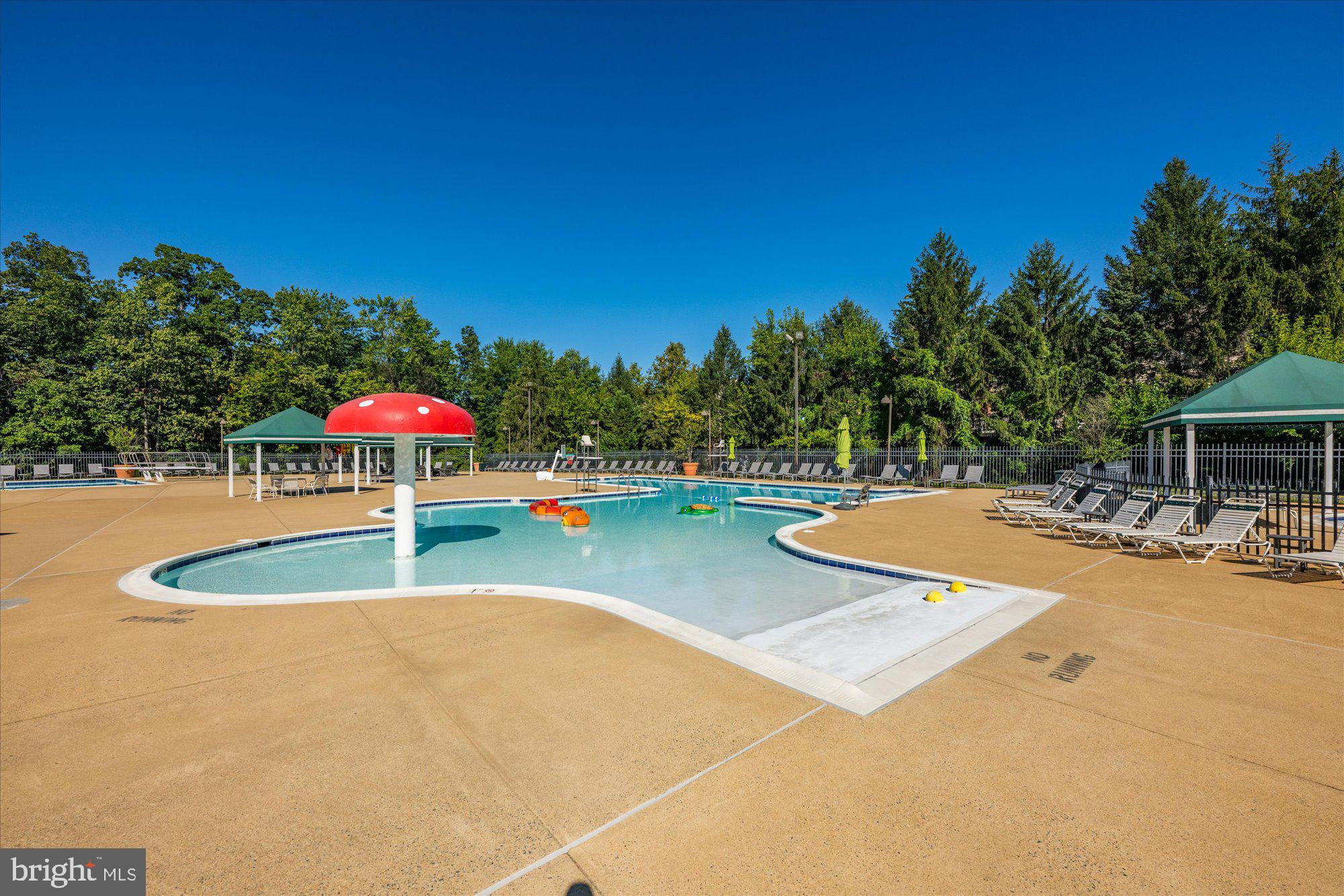 BELMONT COUNTRY CLUB - Residential