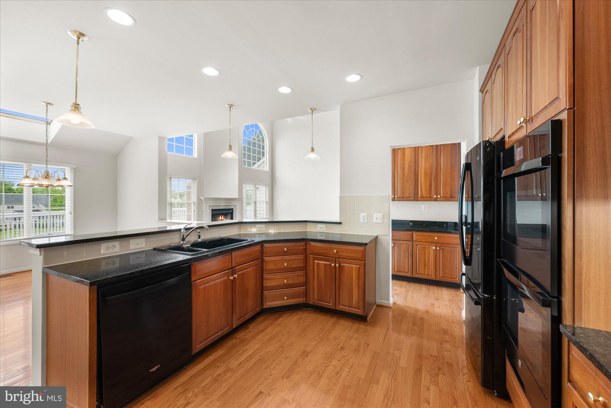 BELMONT COUNTRY CLUB - Residential