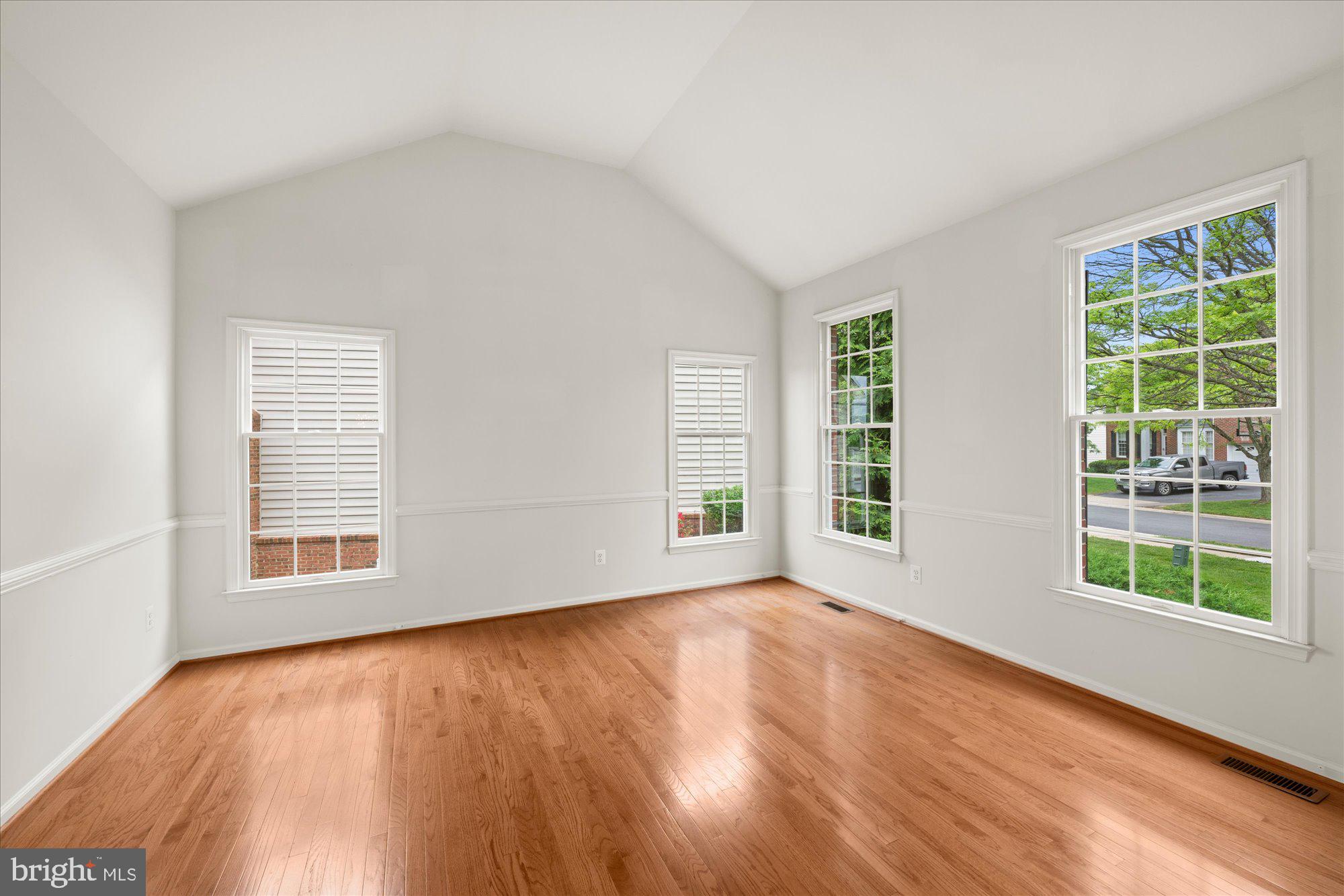 BELMONT COUNTRY CLUB - Residential