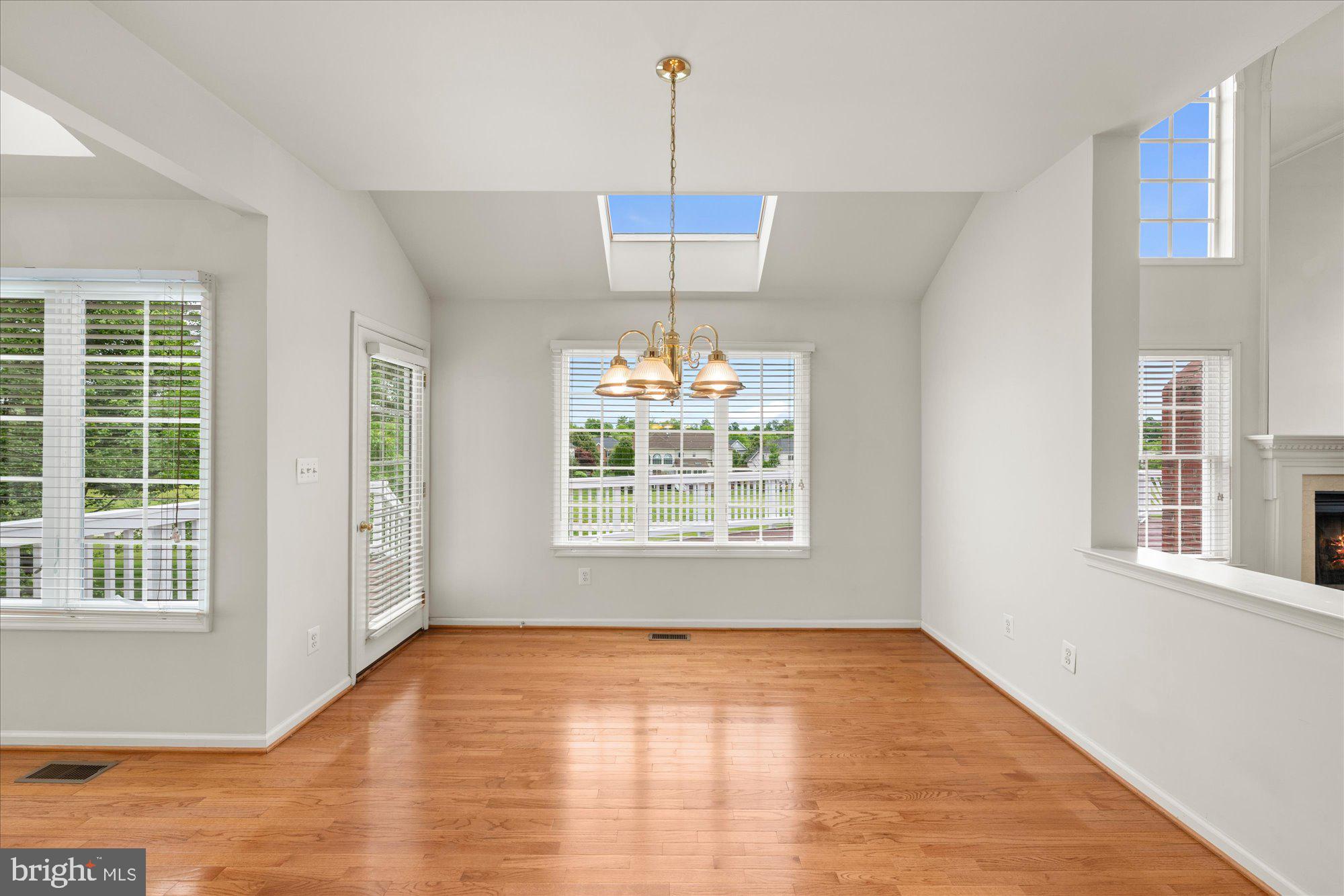 BELMONT COUNTRY CLUB - Residential