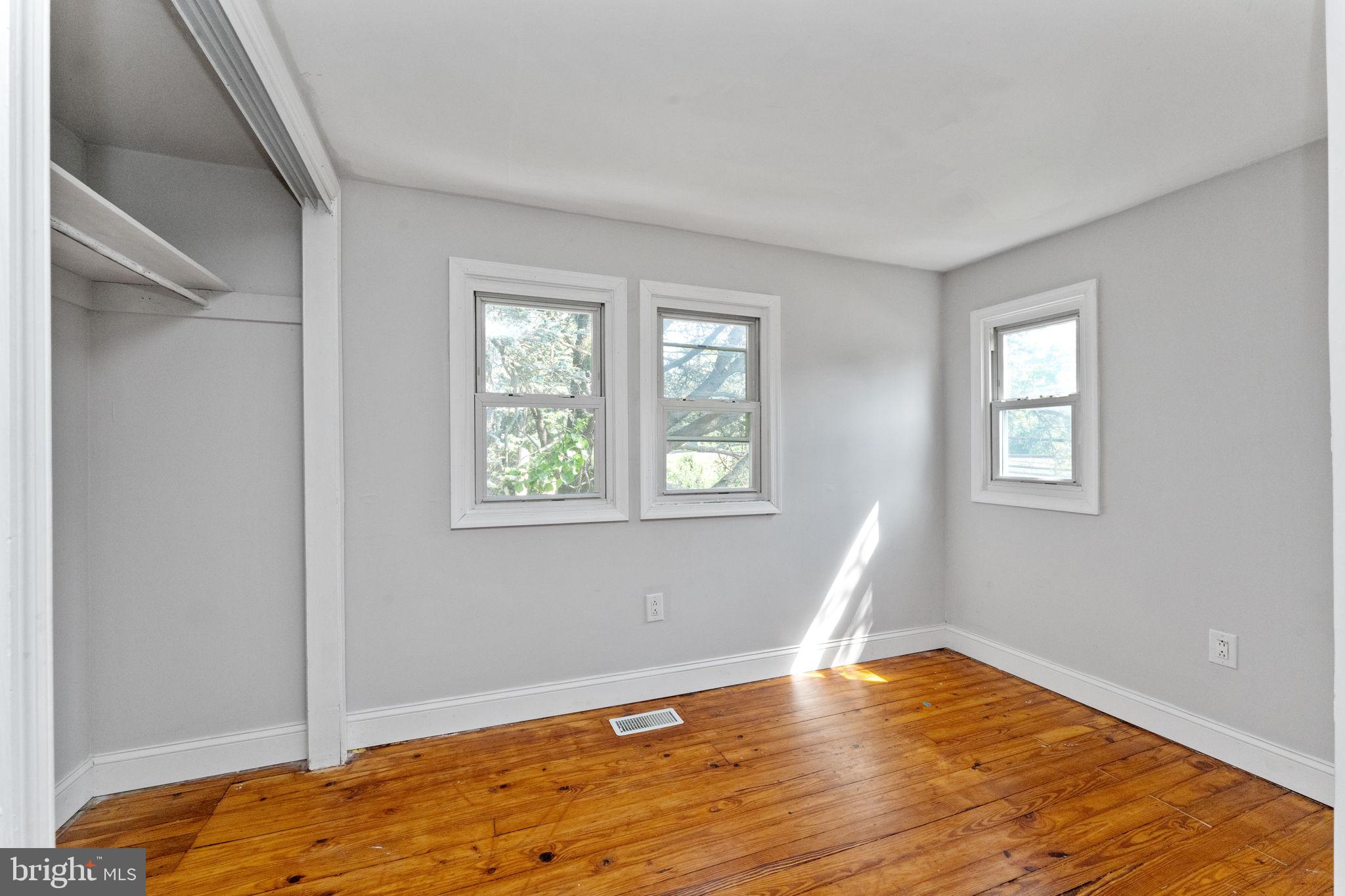 EAST ORELAND - Residential