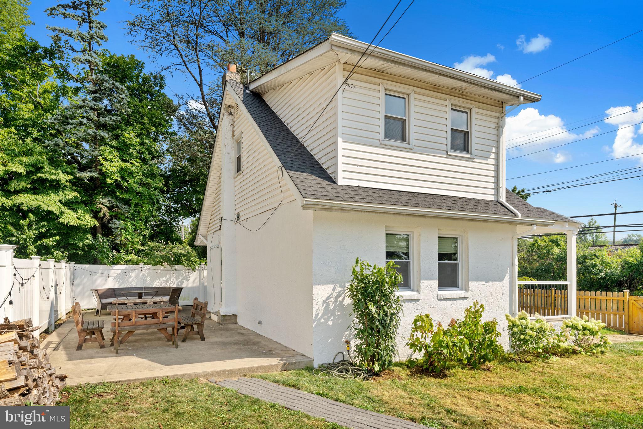 EAST ORELAND - Residential