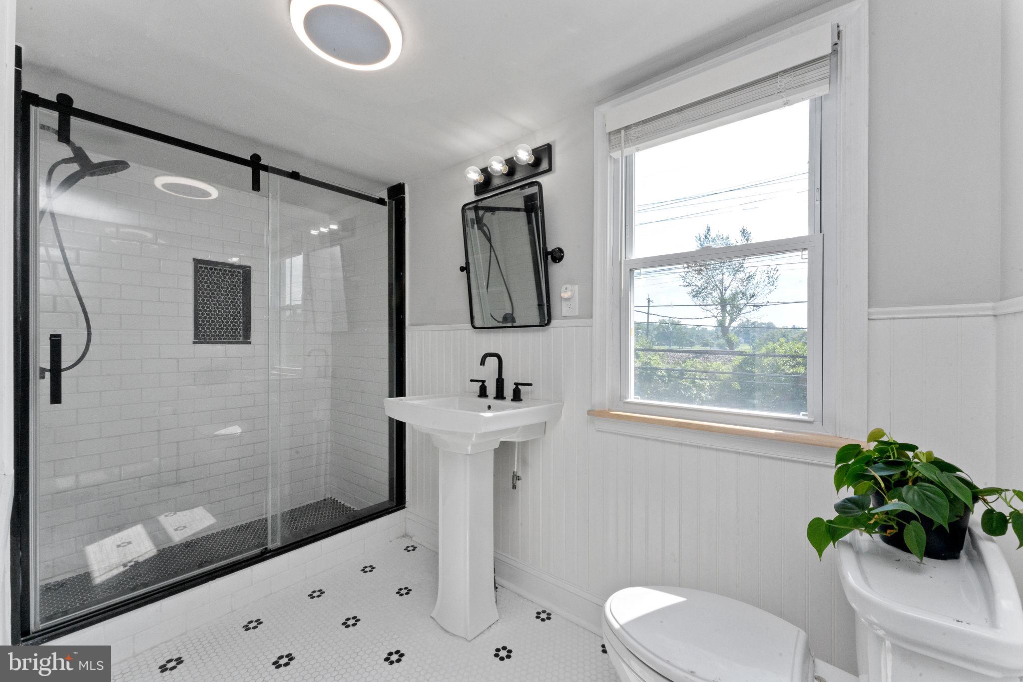 EAST ORELAND - Residential