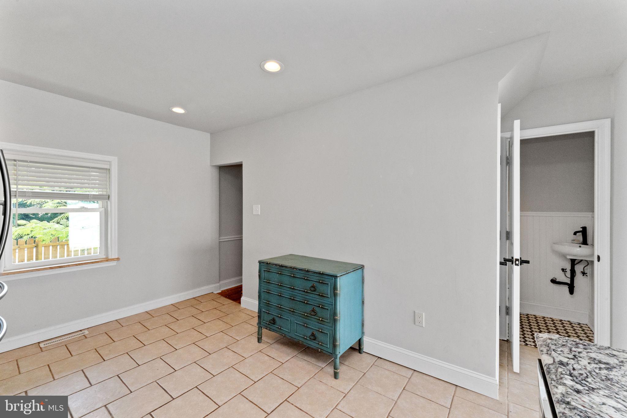 EAST ORELAND - Residential