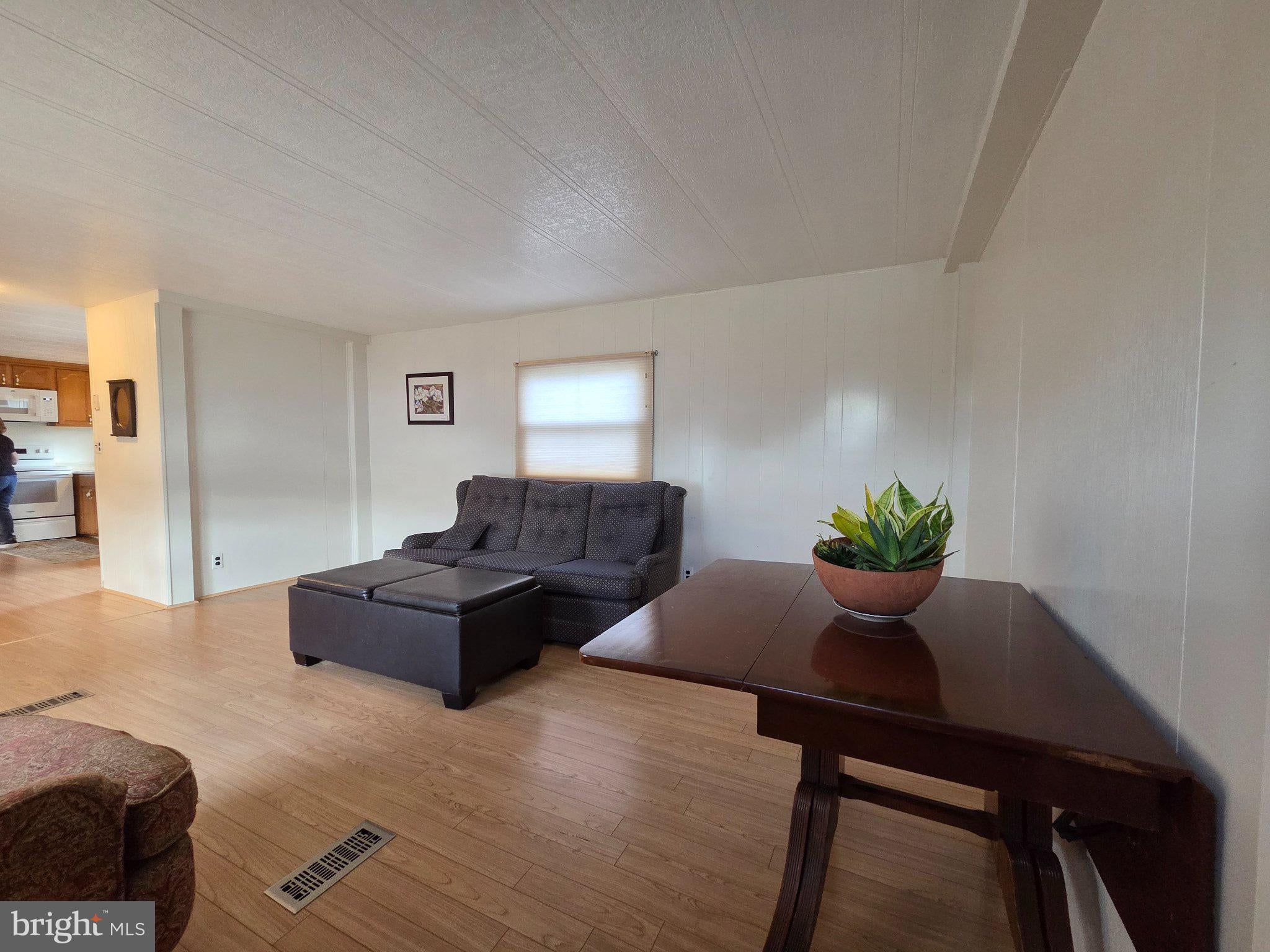 157 HILLSIDE COURT