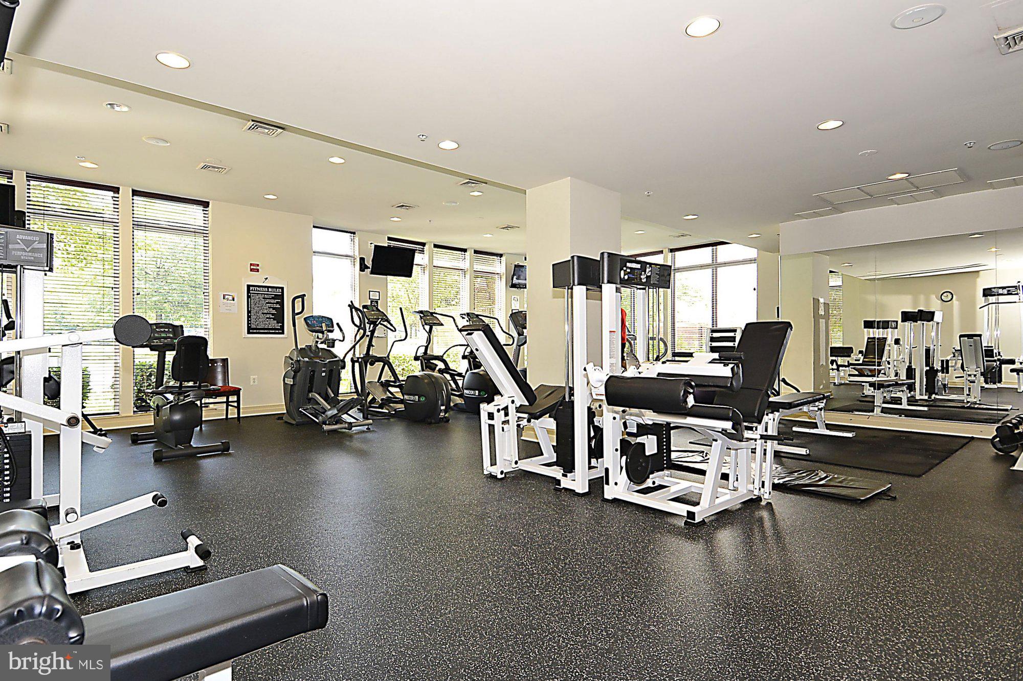 MARQUIS AT VIENNA STATION - Residential