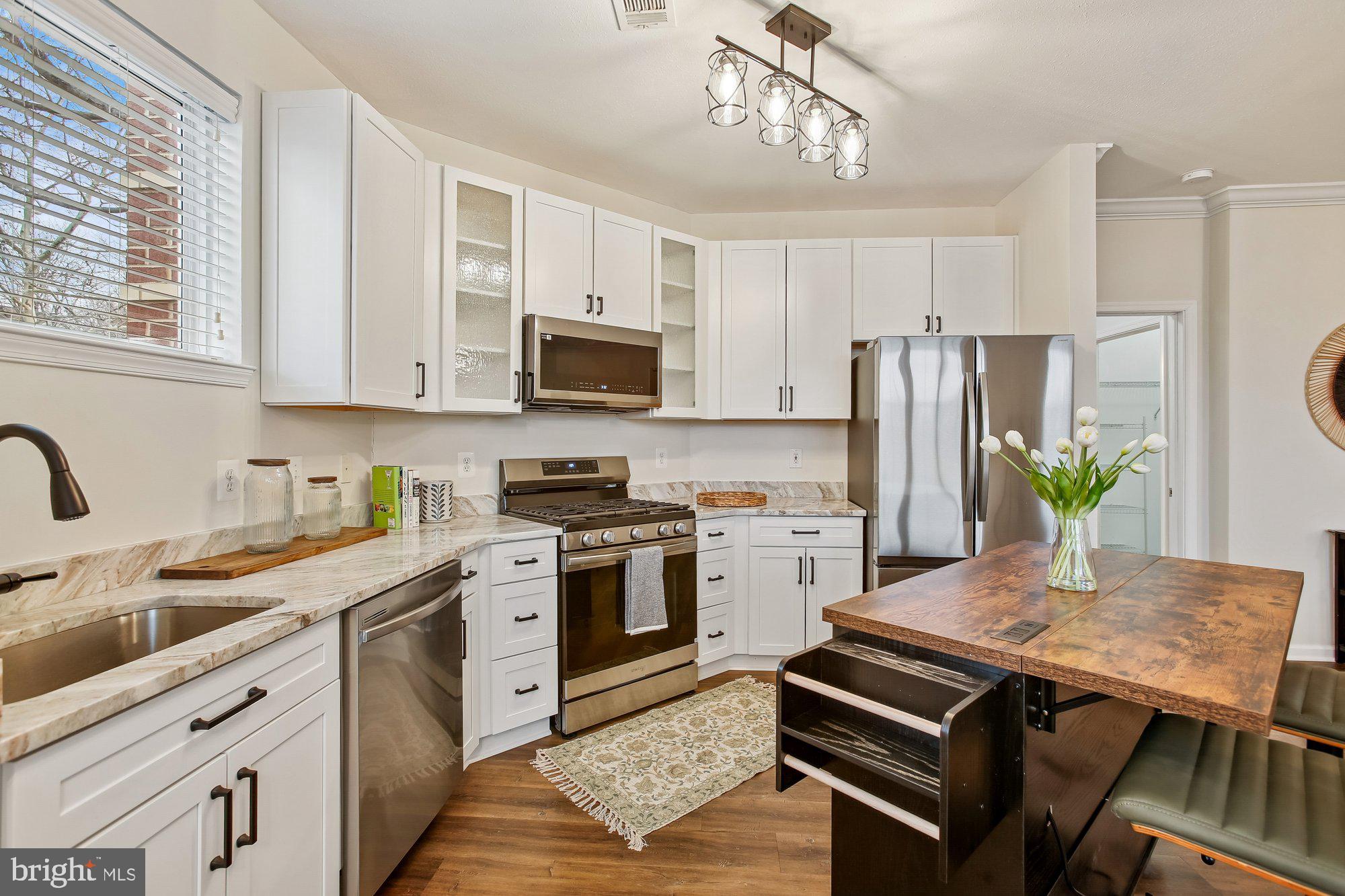 MARQUIS AT VIENNA STATION - Residential