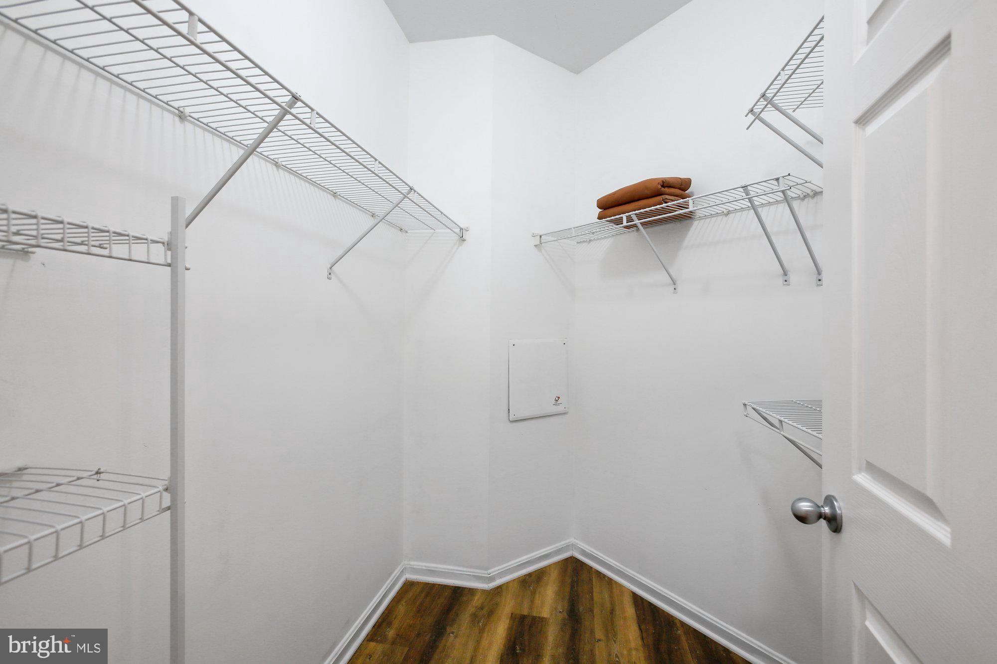 MARQUIS AT VIENNA STATION - Residential