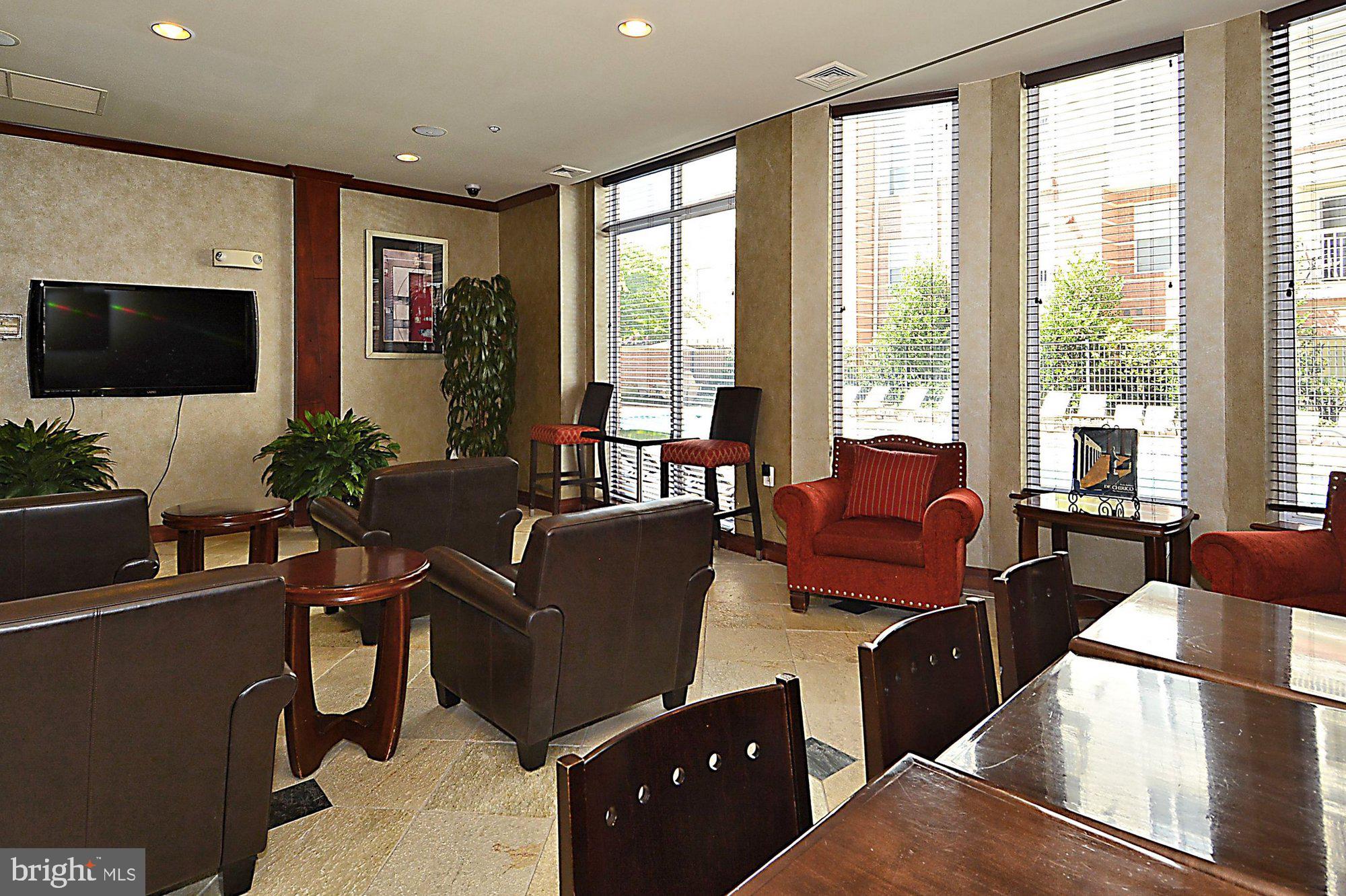 MARQUIS AT VIENNA STATION - Residential