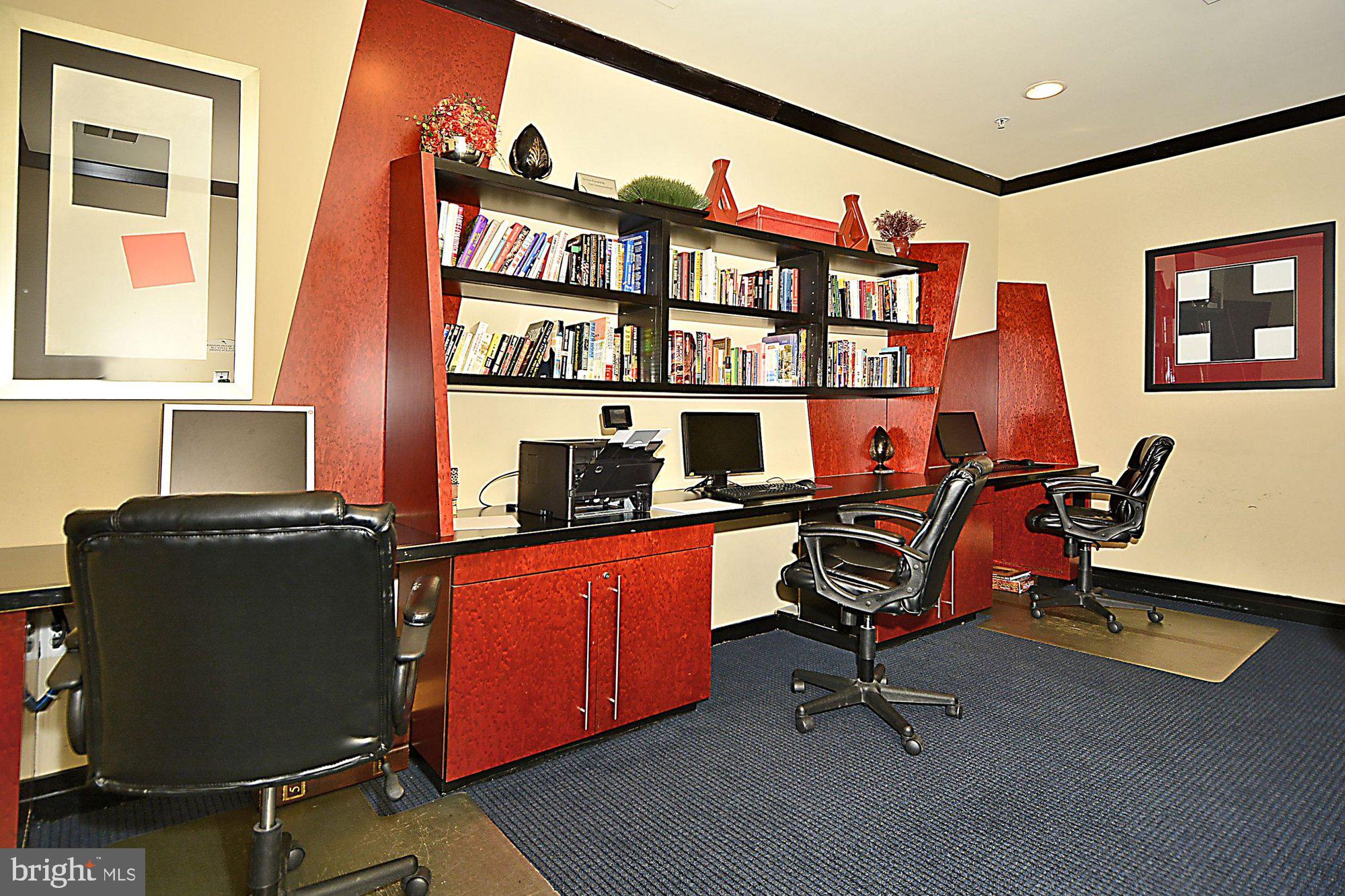 MARQUIS AT VIENNA STATION - Residential