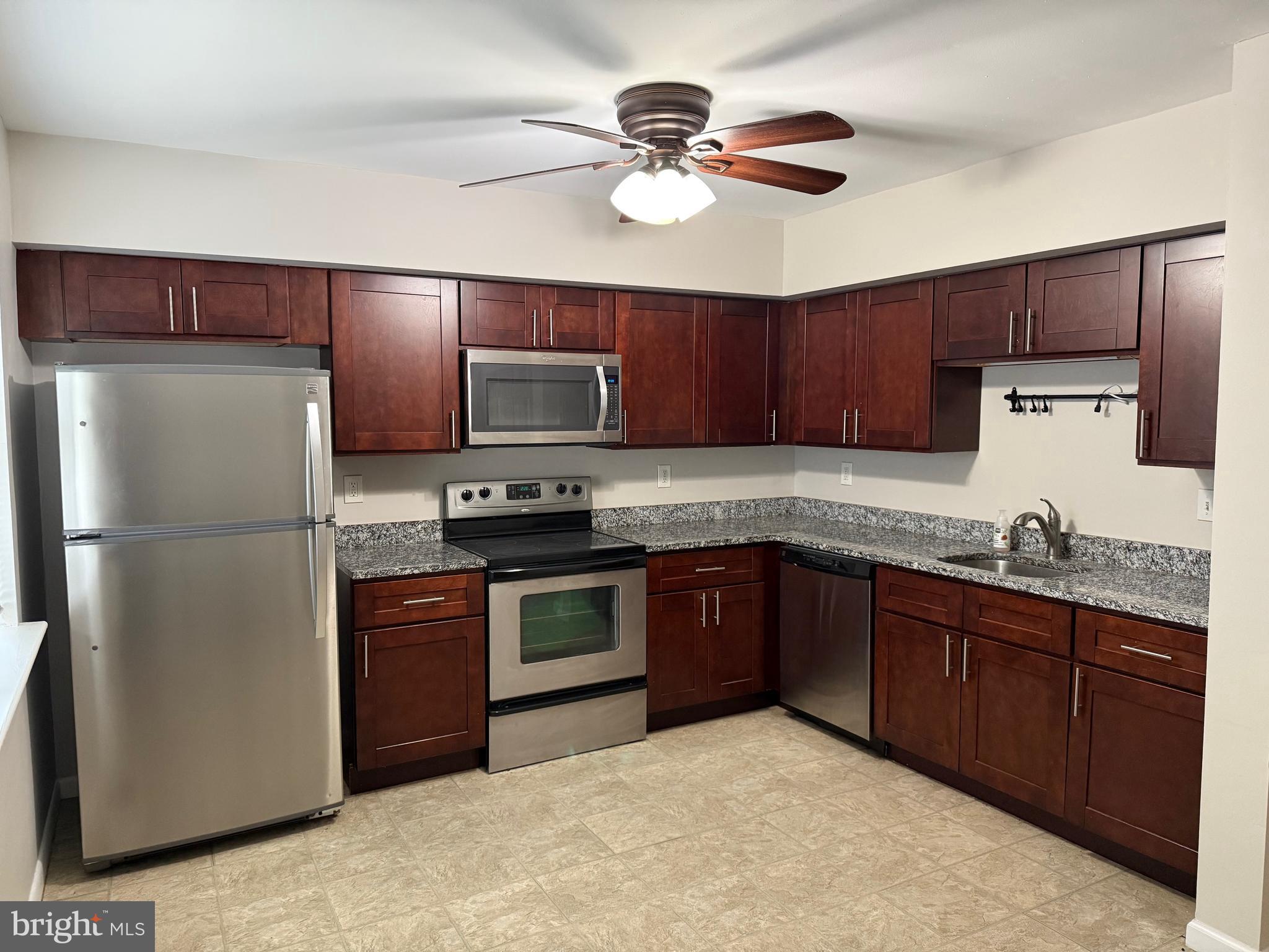 CONSHOHOCKEN - Residential Lease