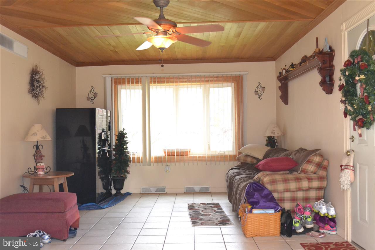 SOUTHERN FARMS - Residential