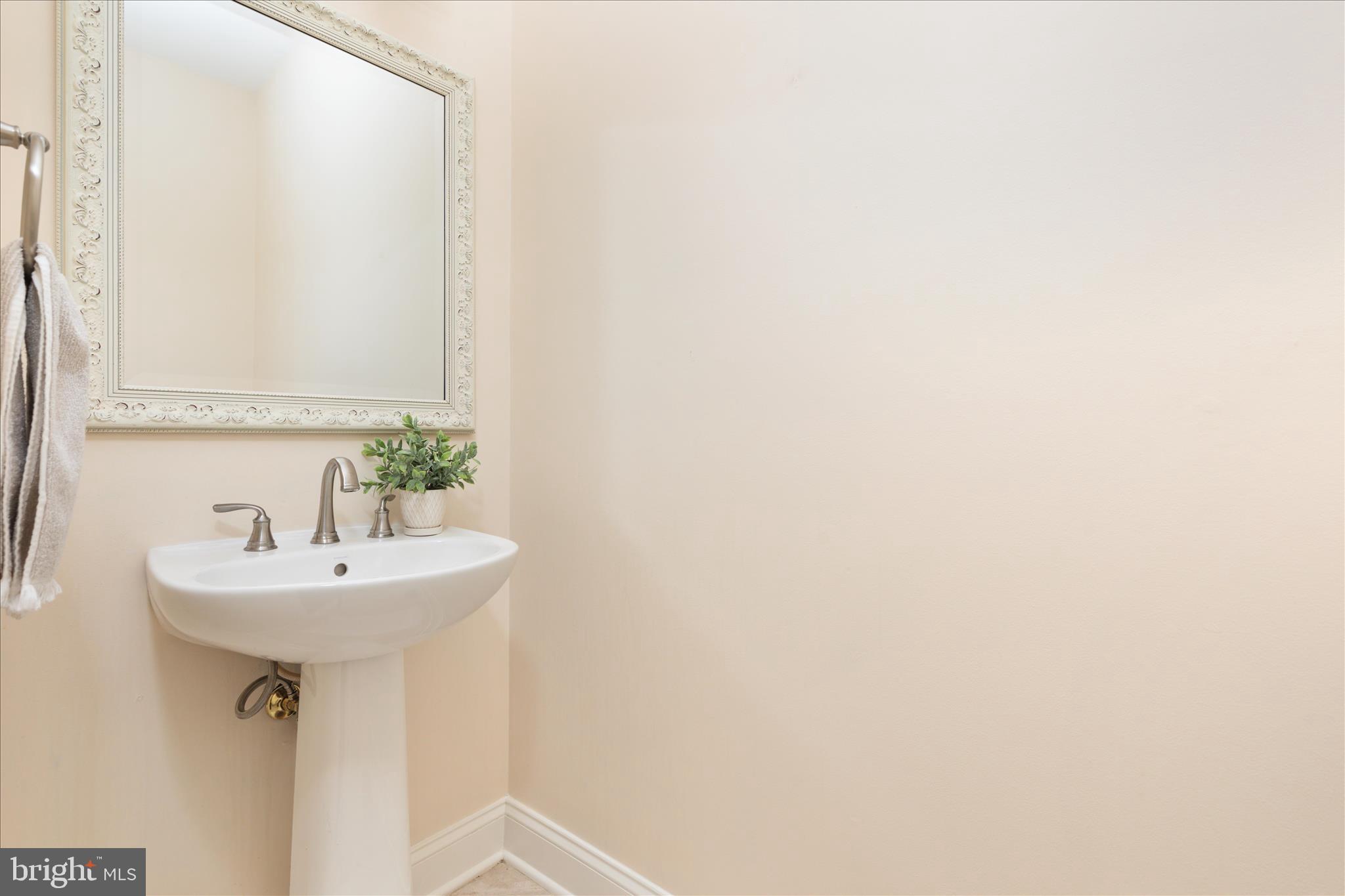 DOMINION VALLEY COUNTRY CLUB - Residential