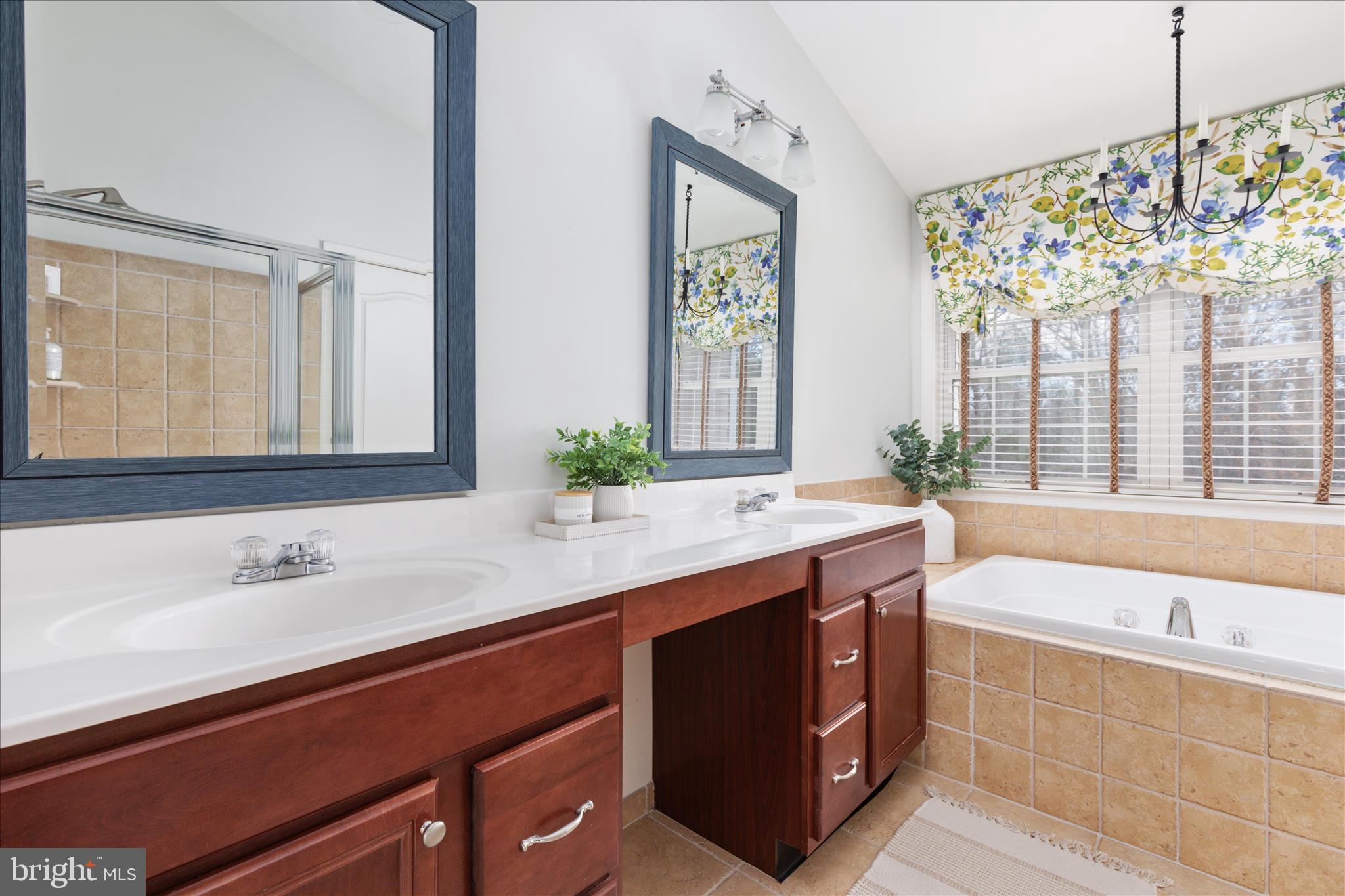 DOMINION VALLEY COUNTRY CLUB - Residential