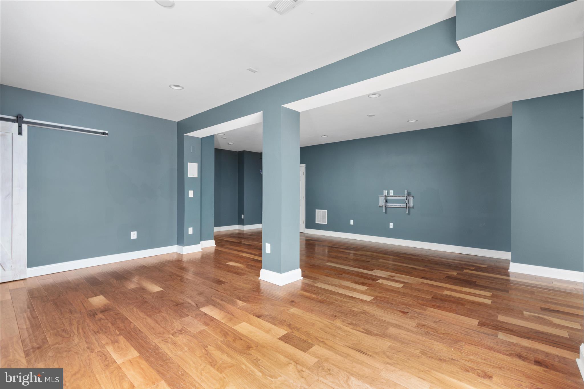 DOMINION VALLEY COUNTRY CLUB - Residential