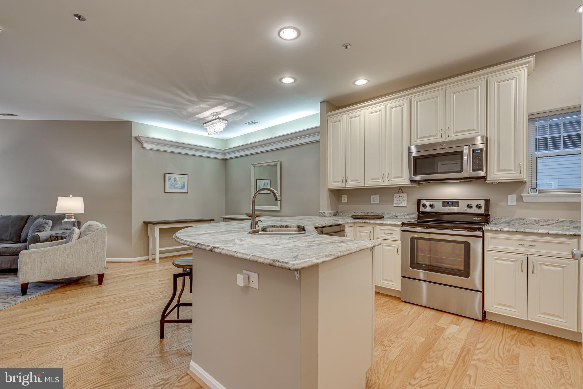 SOLOMONS LANDING - Residential