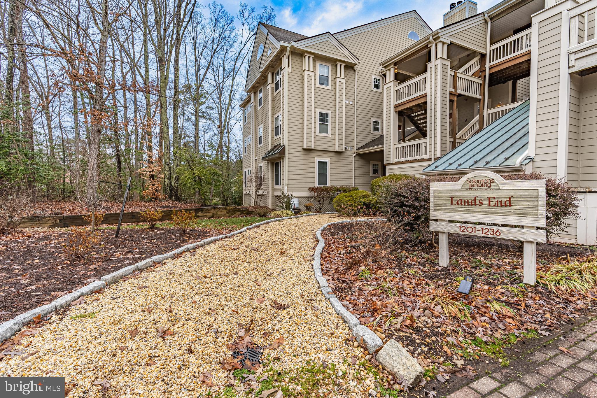 SOLOMONS LANDING - Residential