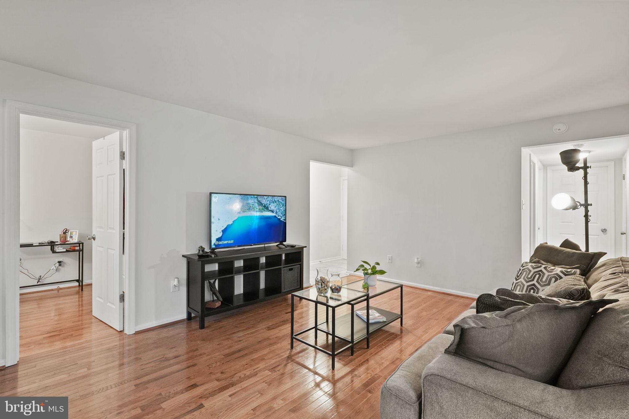 LONGMEAD CROSSING - Residential